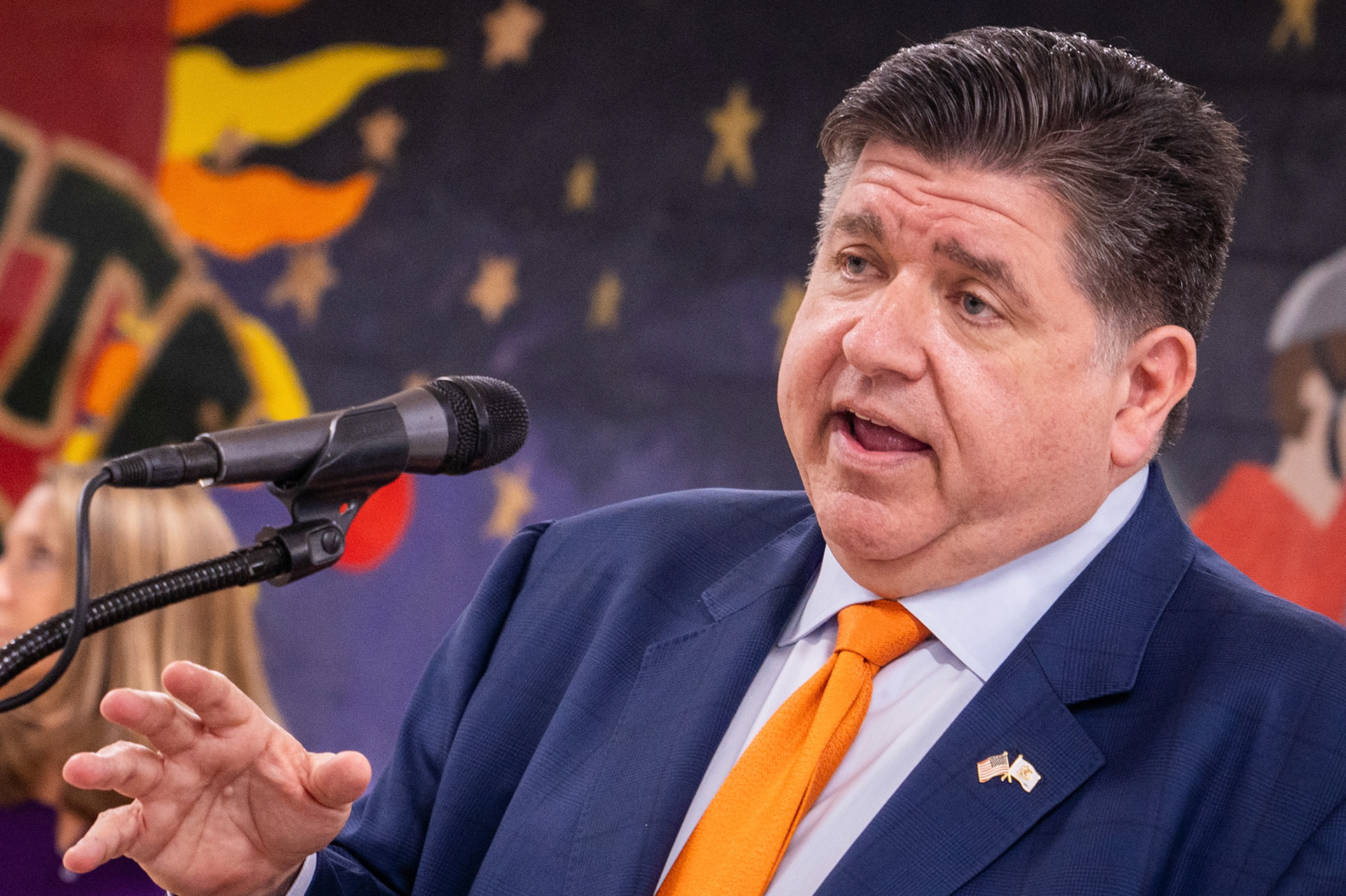 Evanston, Ill. – Illinois Gov. JB Pritzker addressing the media in Evanston. 