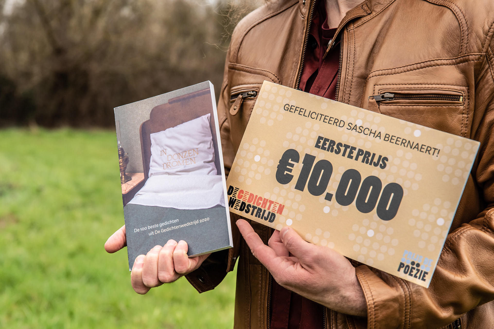 VOOR STICHTING POËZIECLUB (C) SIMON BEQUOYE