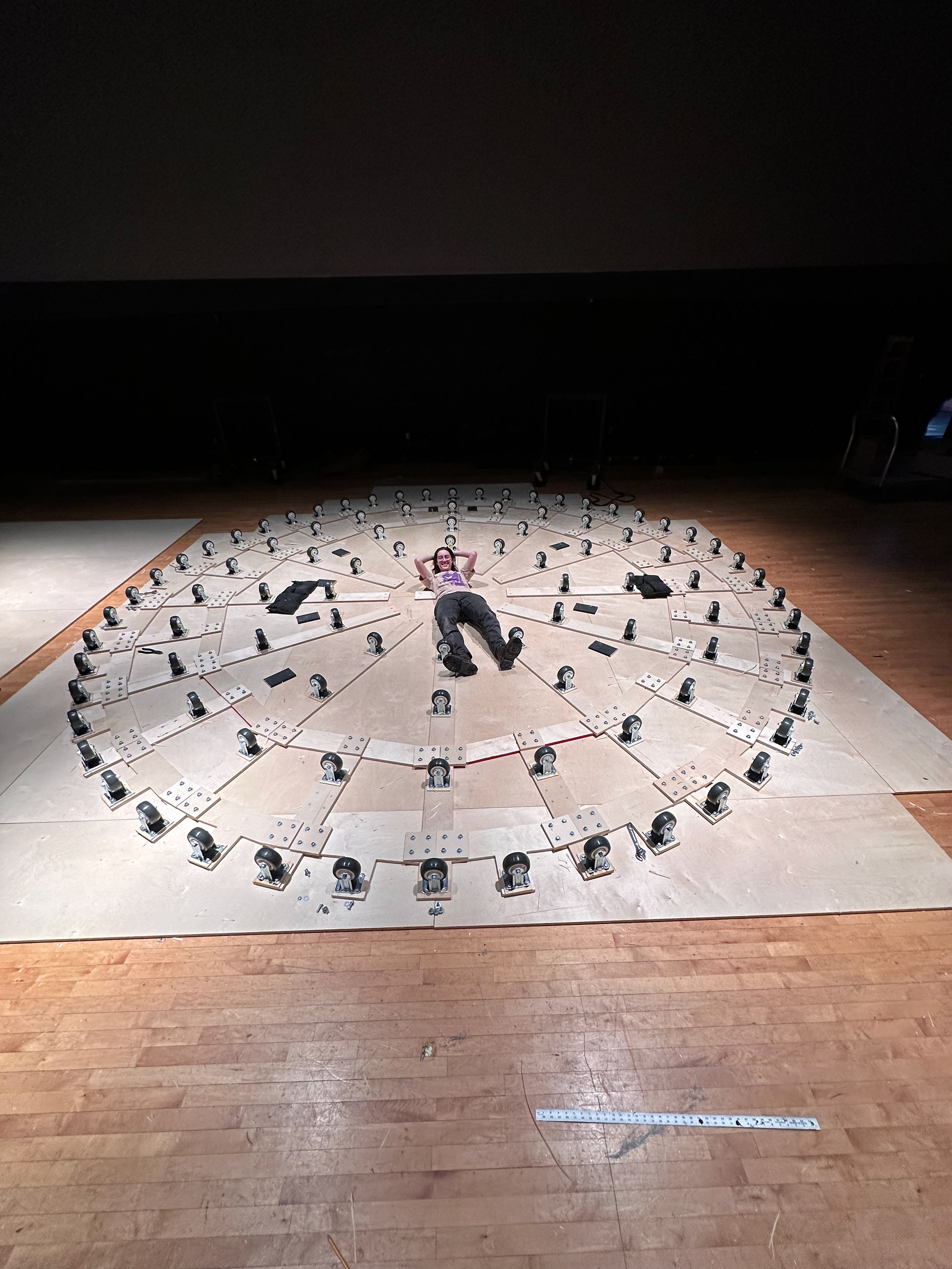 Turntable spider for TITANIC