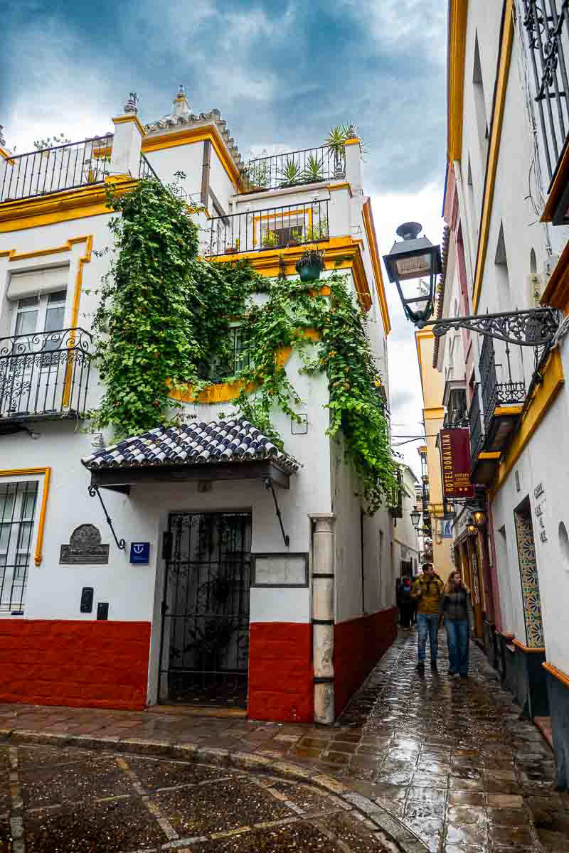  Plaza Doña Elvira Alleyway - Sevilla, Spain