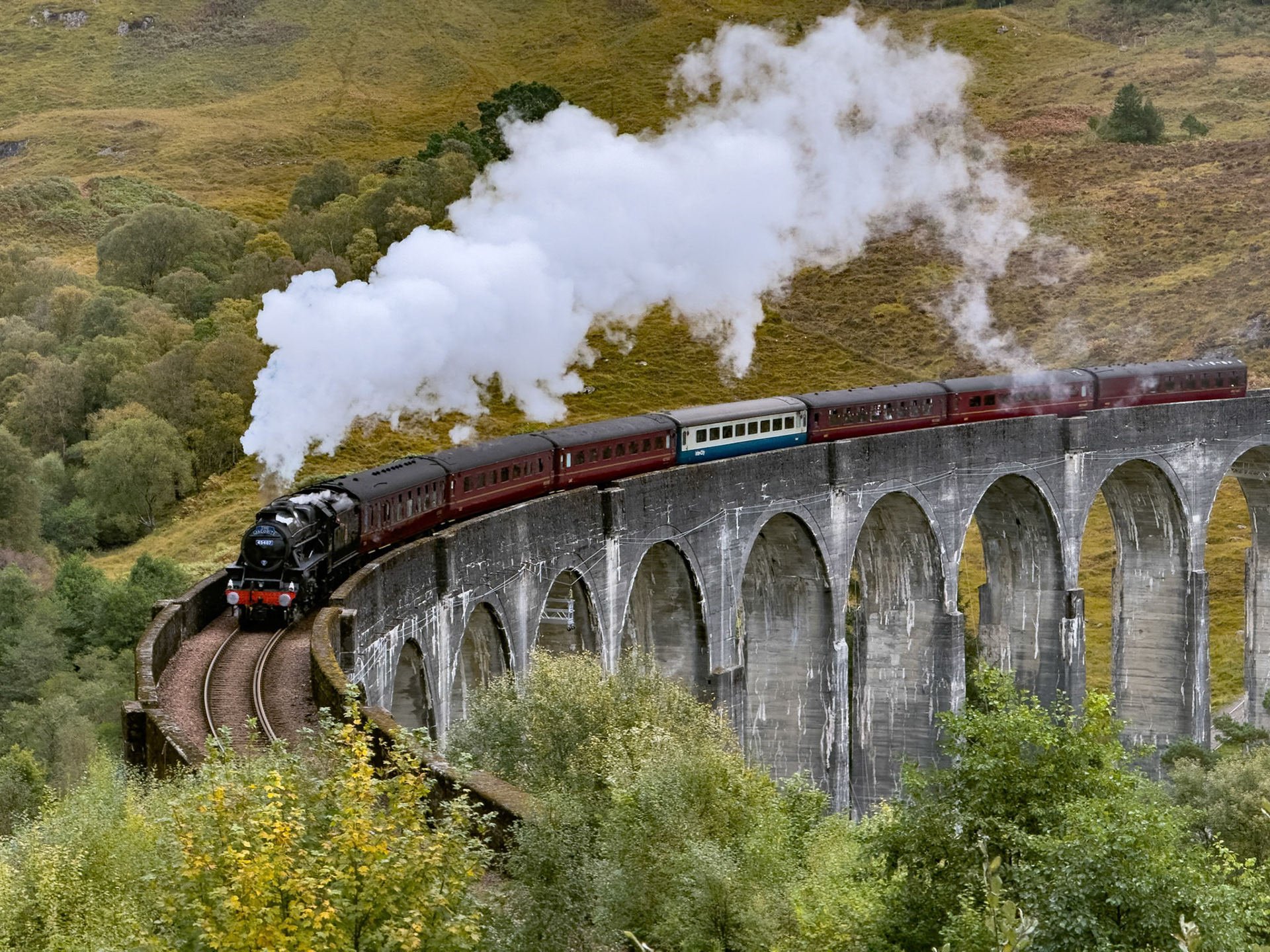 Jacobite Train Glenfinnan Hogwarts Train