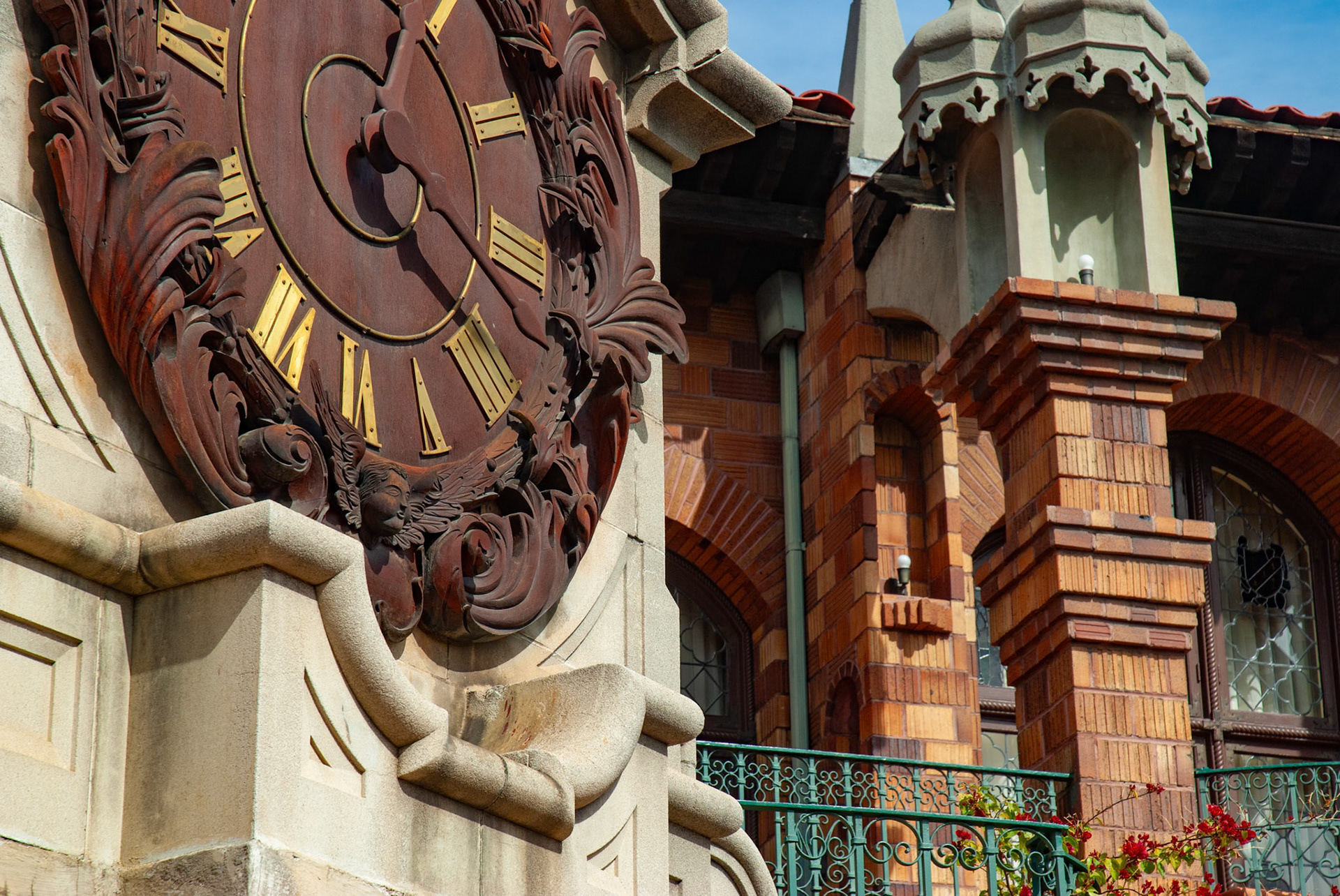 Clock in the Mission Inn Courtyard