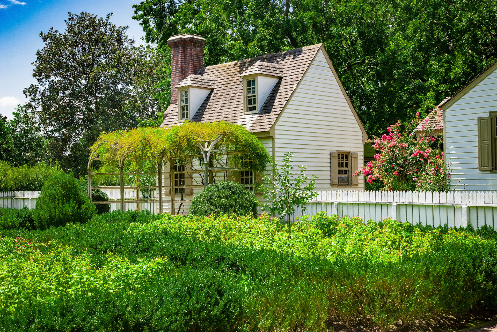Colonial Williamsburg Cottage