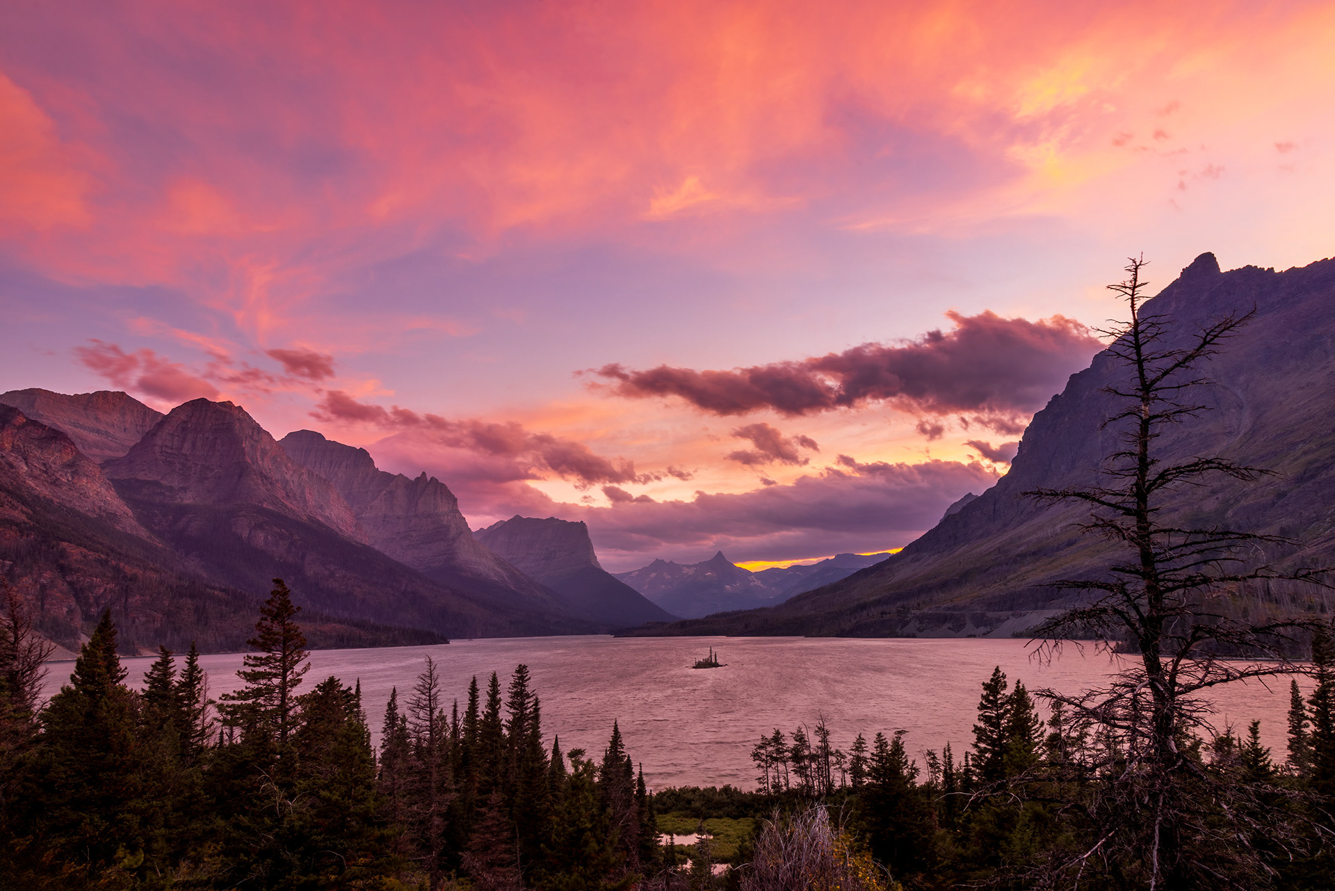 Sunset over Wild Goose Island, Glacier National Park
