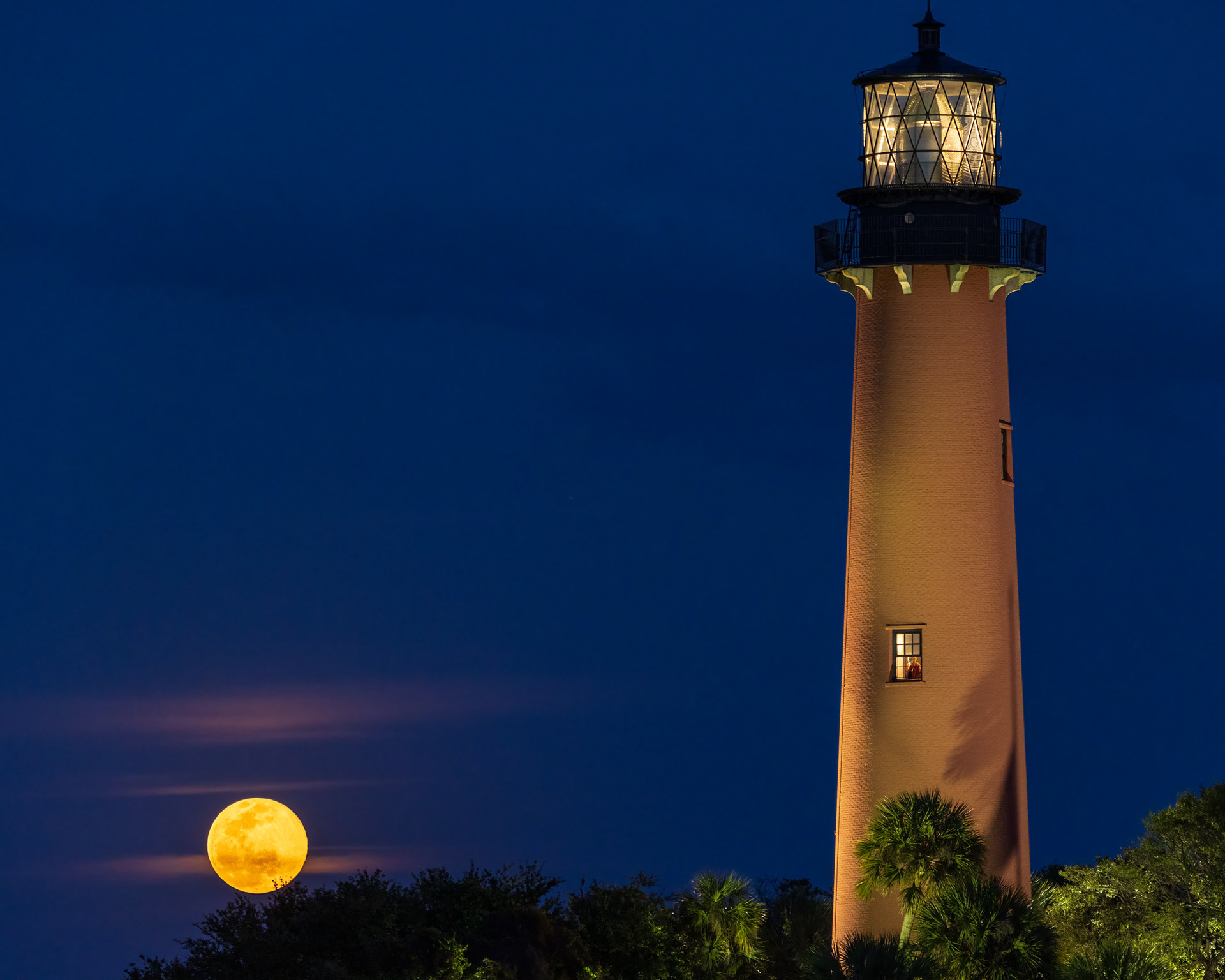 Full Moon next to the Jupiter Lighthouse, FL