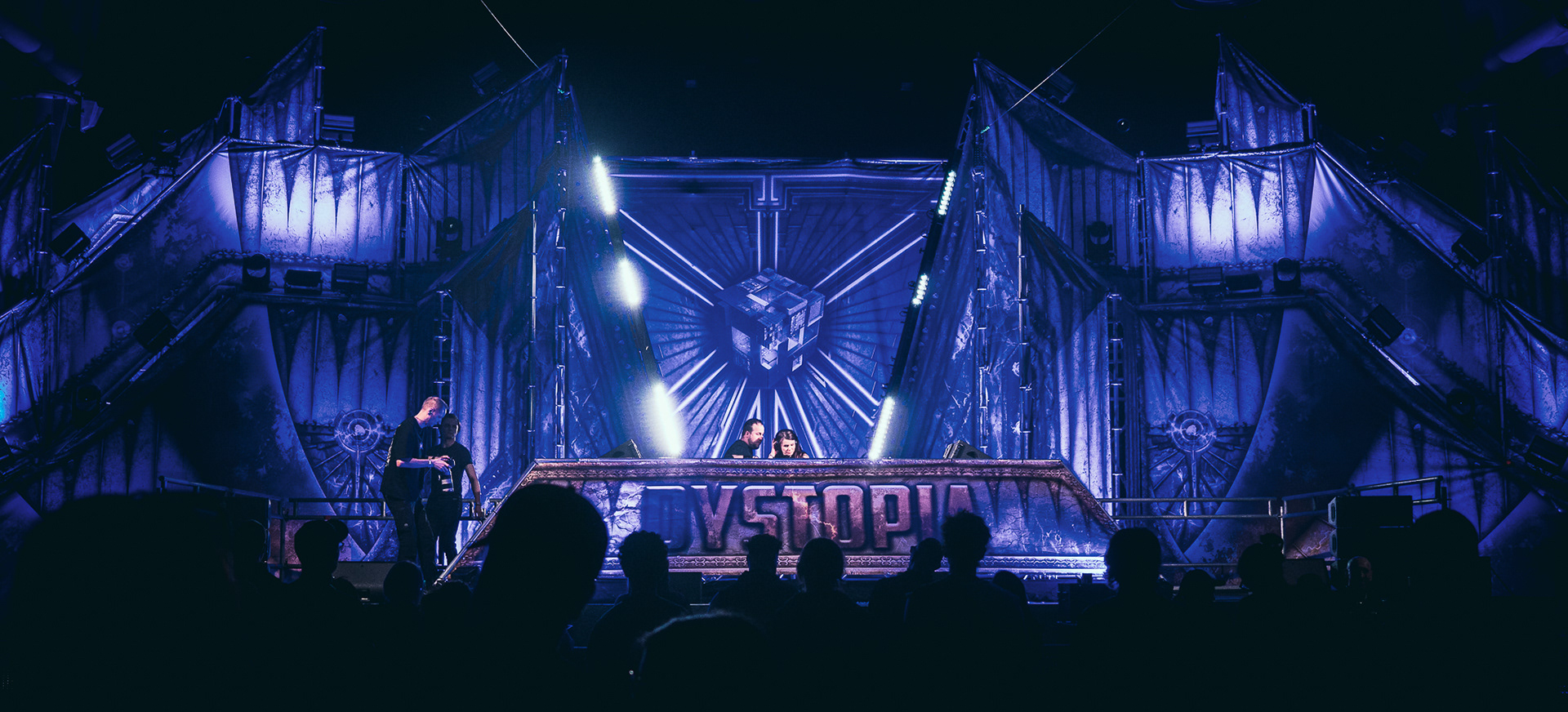 LAWRENA B2B CARAVANE BREAKER - DYSTOPIA MULHOUSE 2026 (STUDIO AXEL)