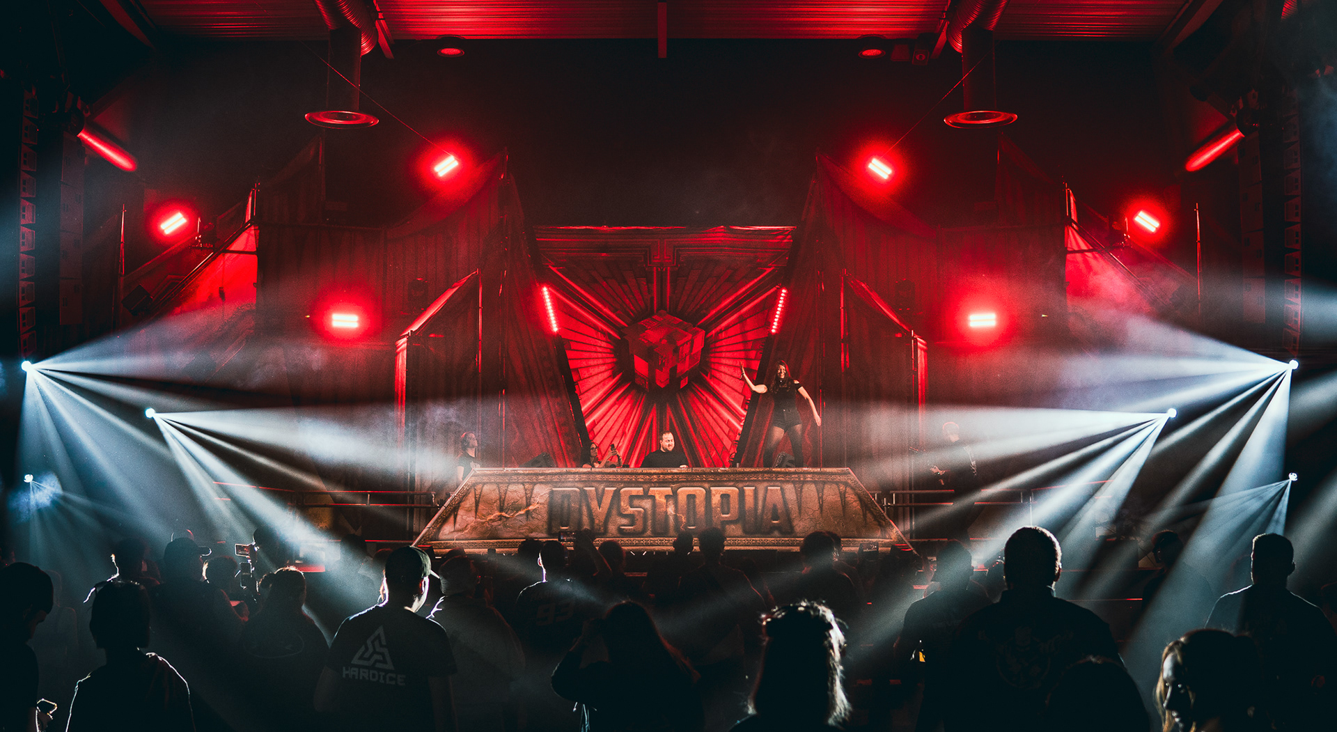 LAWRENA B2B CARAVANE BREAKER - DYSTOPIA MULHOUSE 2026 (STUDIO AXEL)