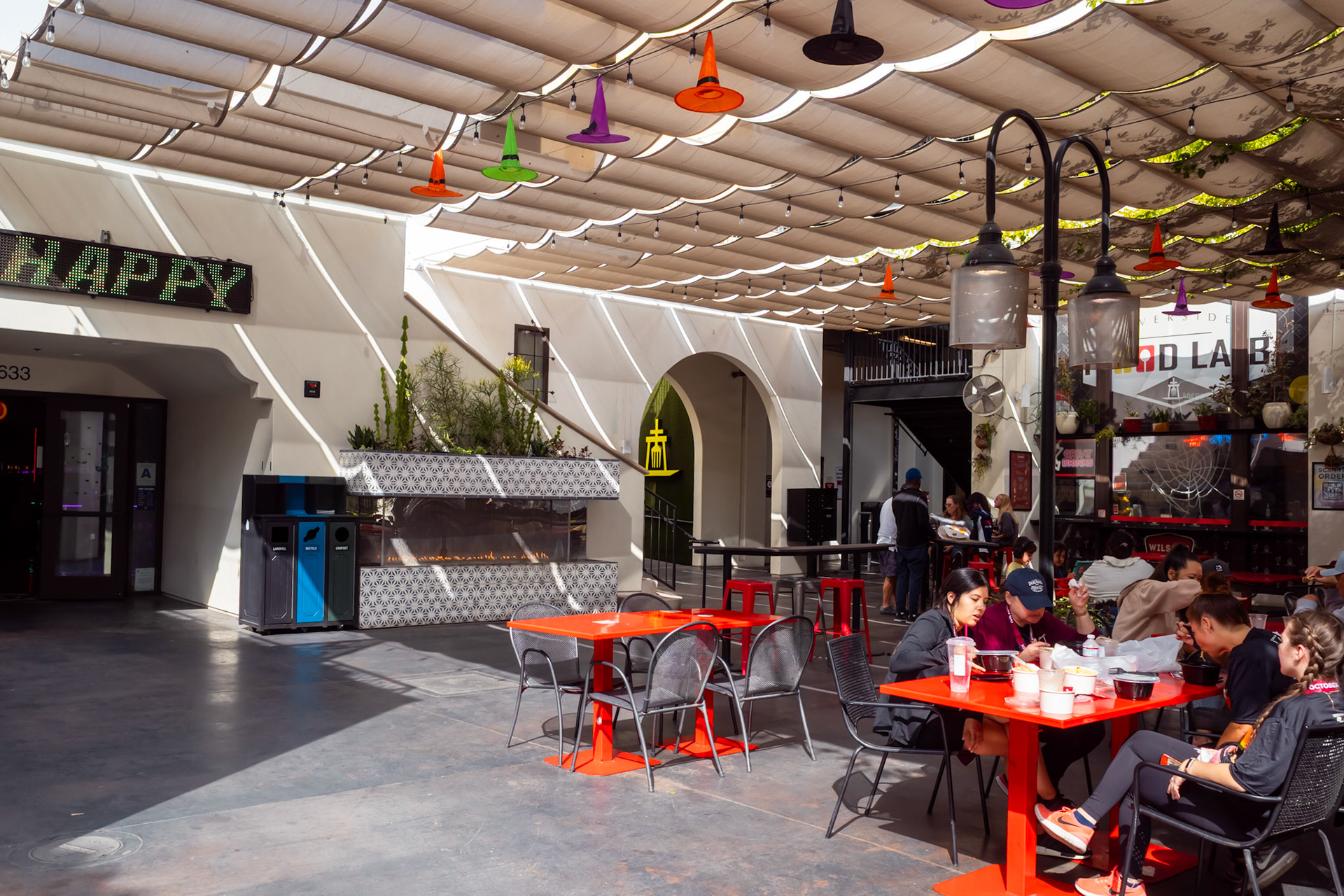 Riverside Food Lab, 21