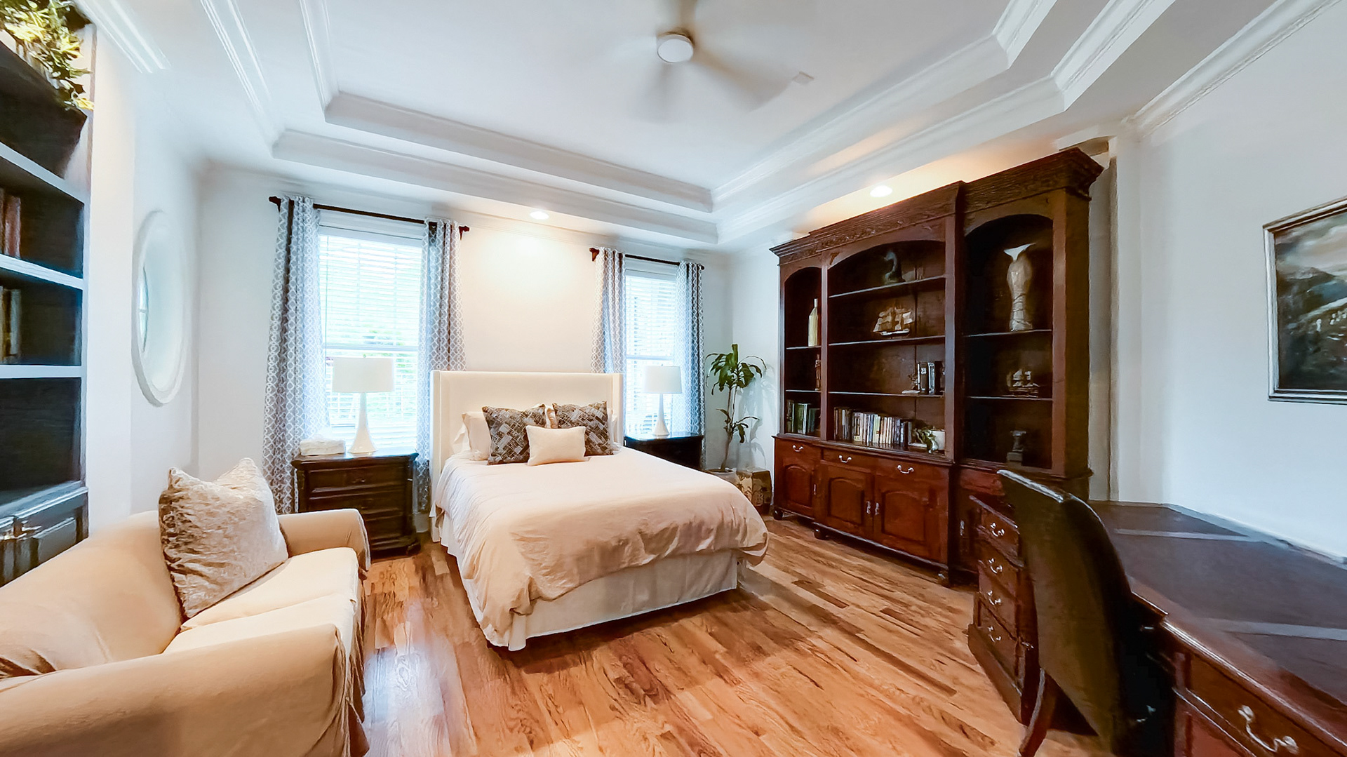 DCIM\Camera01\IMG_20250916_161934_00_040.ins