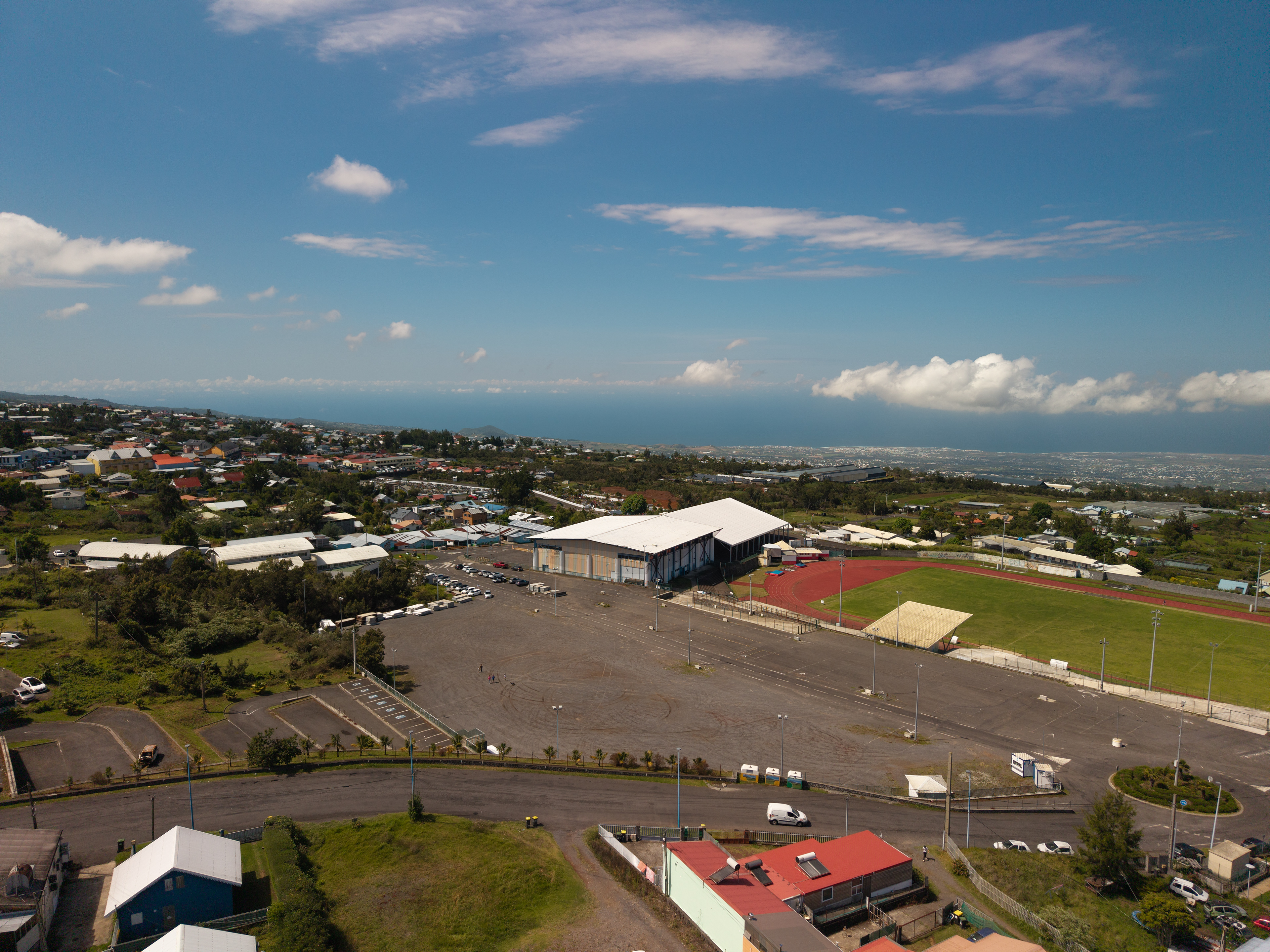 Photographie architecture tropicale réunion 974 Fianu tampon gymnase 23km