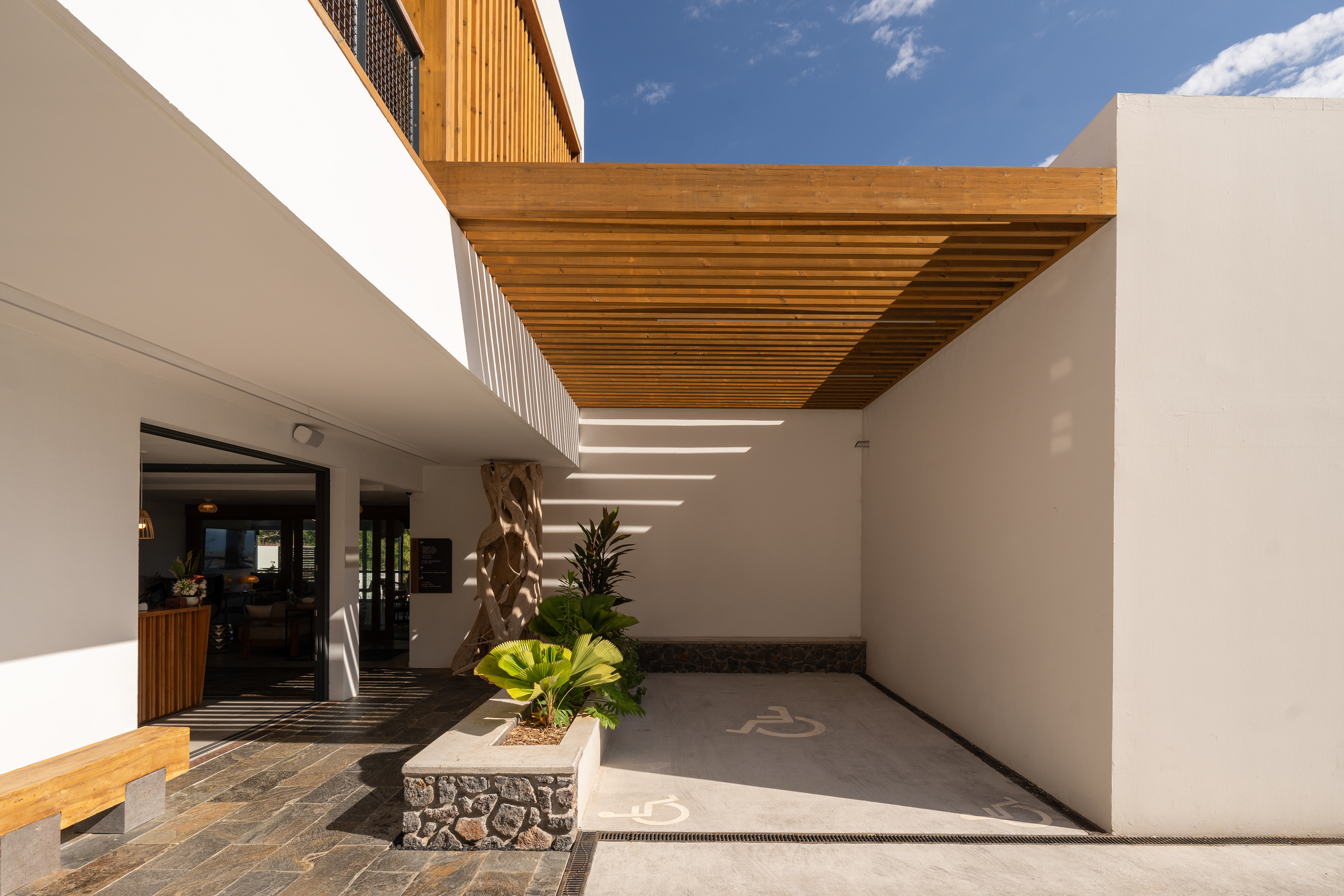 Photographie architecture tropicale réunion 974 Lotek Papangue hotel spa tourisme