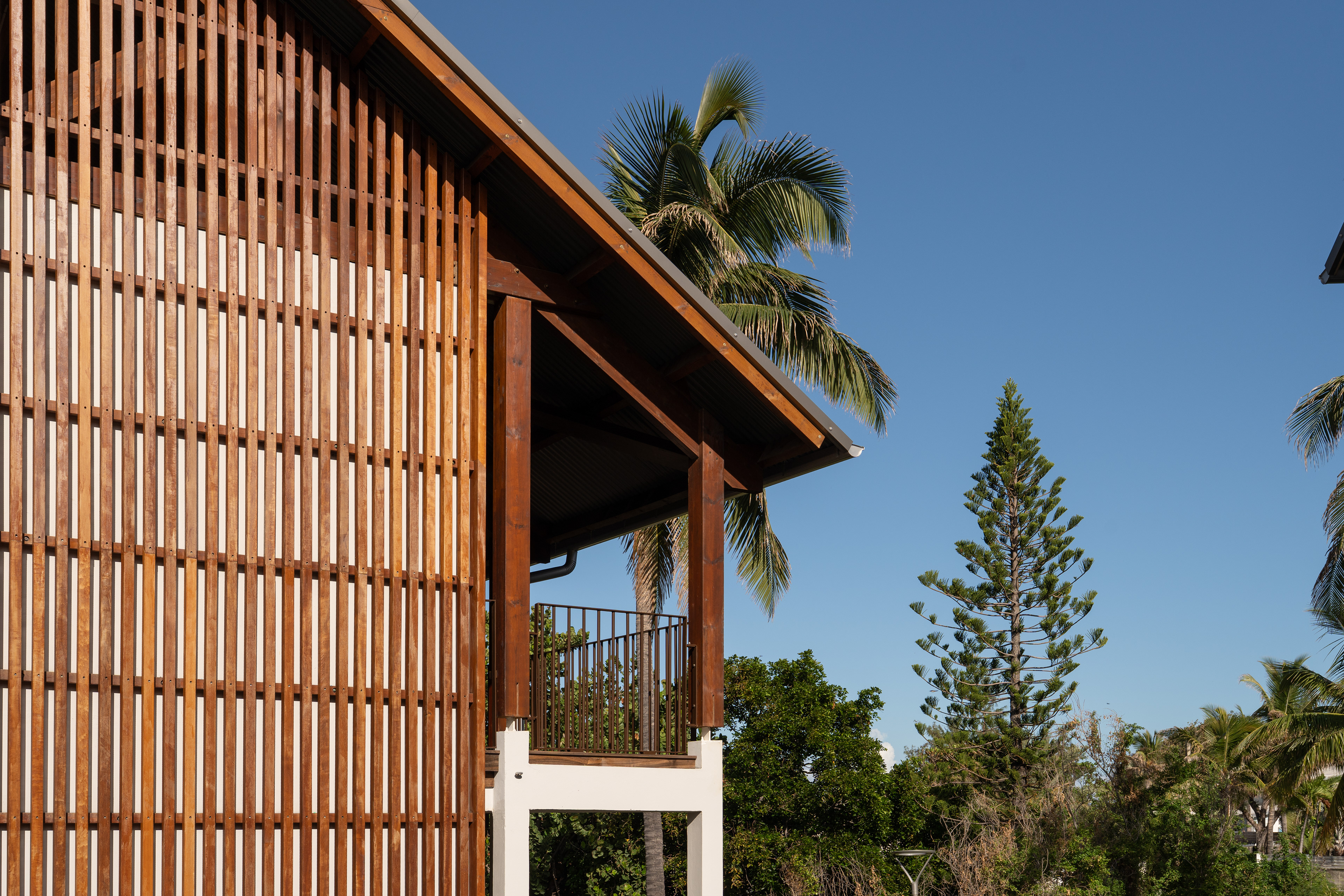 Photographie architecture réunion 974 COGOHR HOTEL TOURISME TROIS-BASSINS SOURIS-CHAUDE