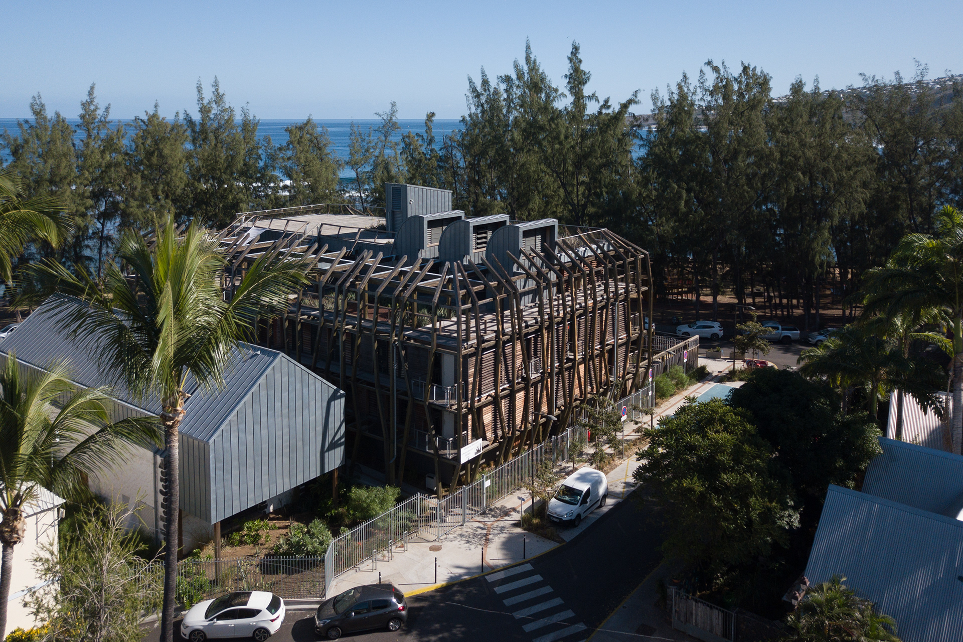 Photo architecture drone médiathèque baguett saint leu réunion