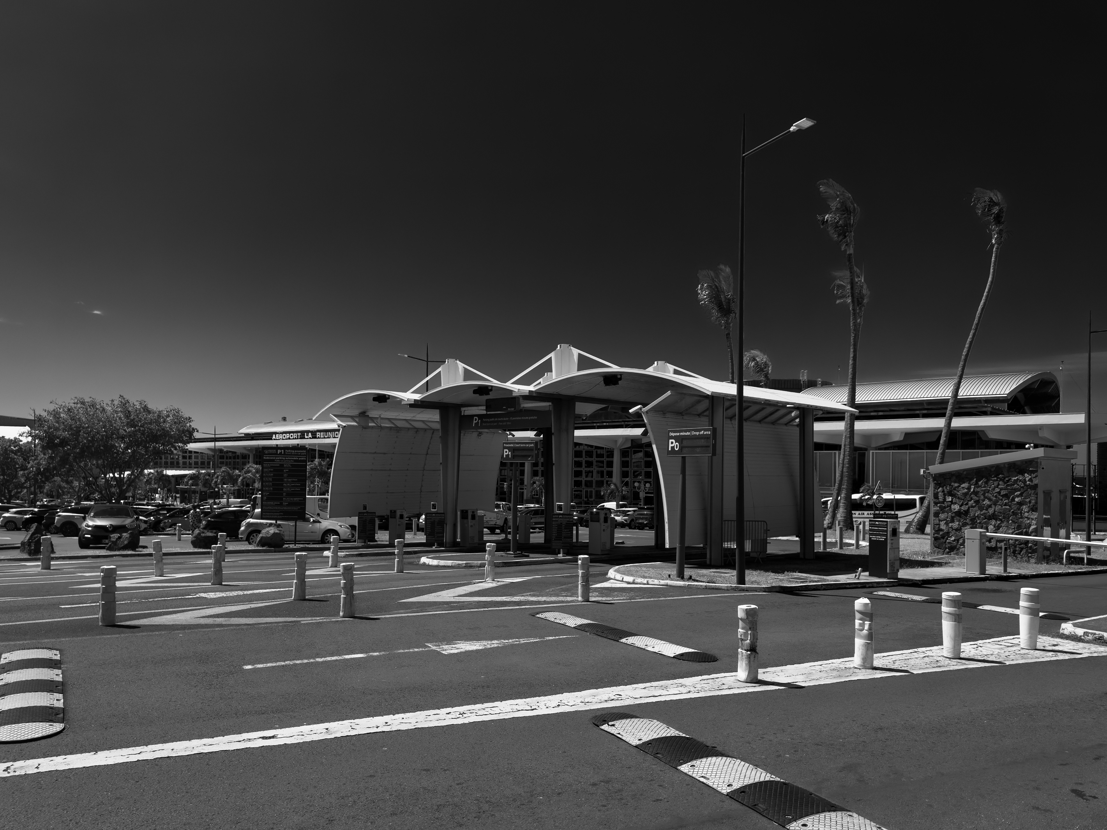 Photographie architecture tropicale réunion 974 Roland Garros aéroport  sainte-marie