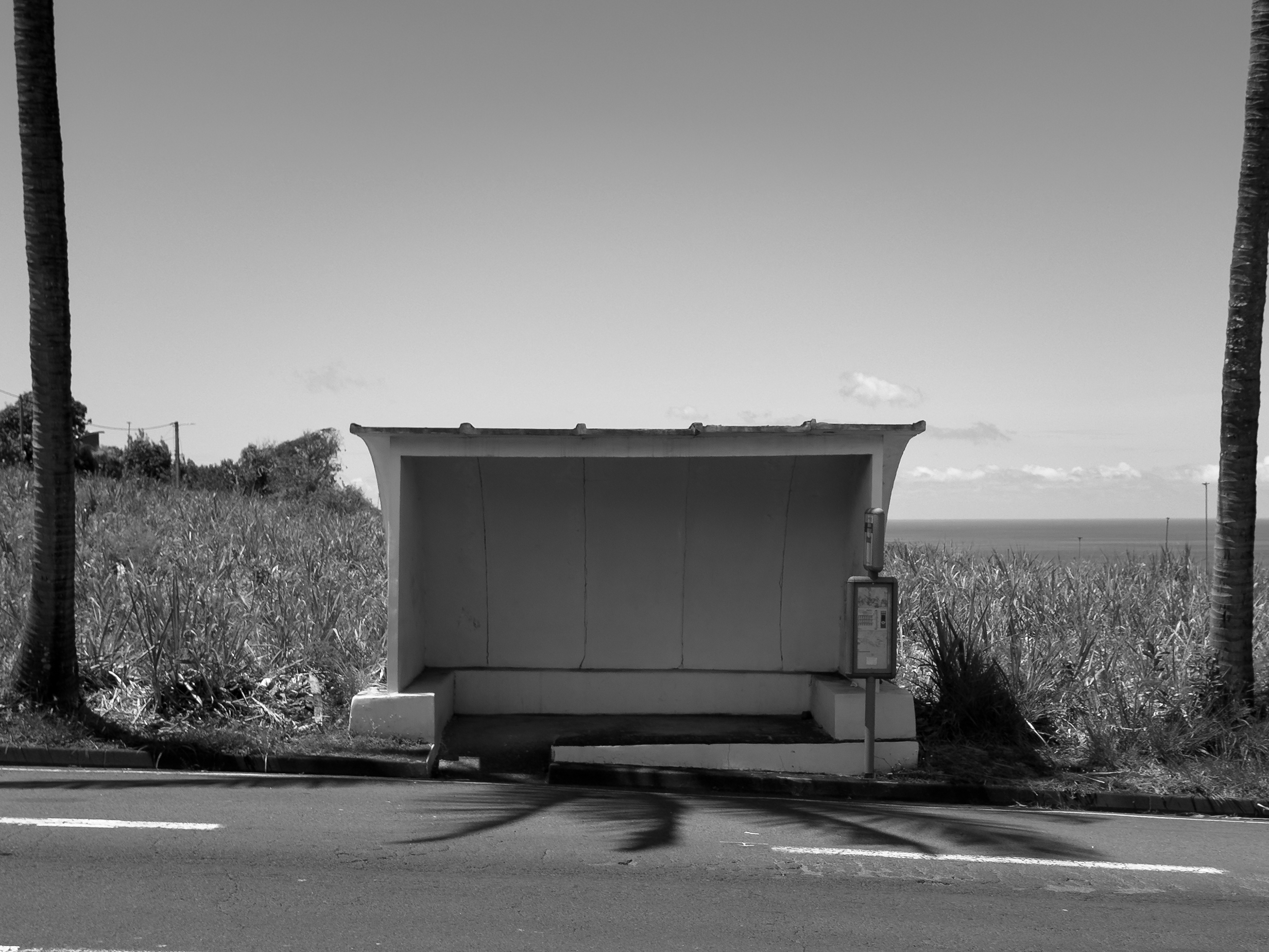  Photographie architecture tropicale réunion 974 Fianu petite-ile abri bus