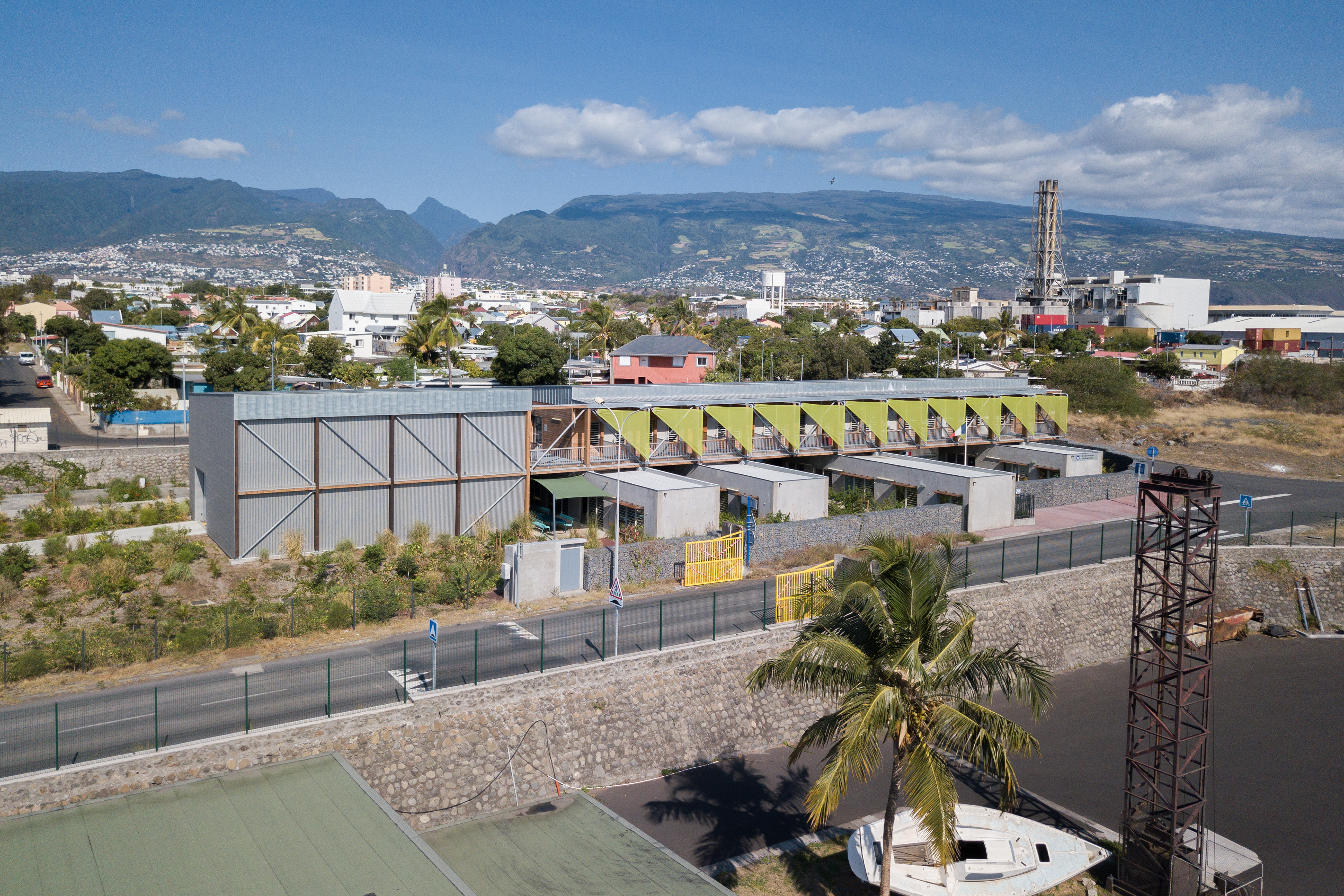 Photographie reportage architecture bioclimatique drone réunion dmsoi port