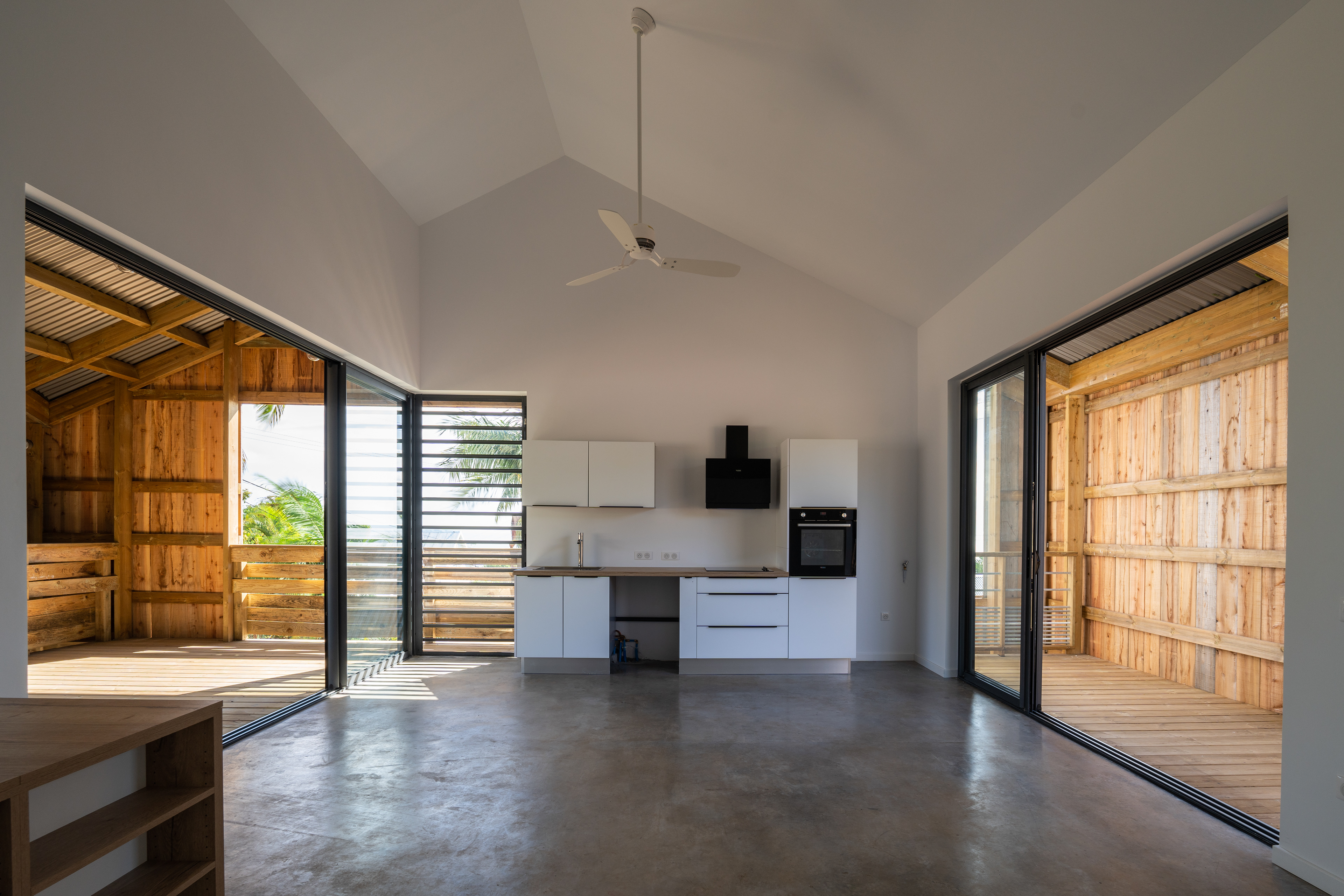 Photographie architecture tropicale réunion 974 TT maison  airbnb immobilier 