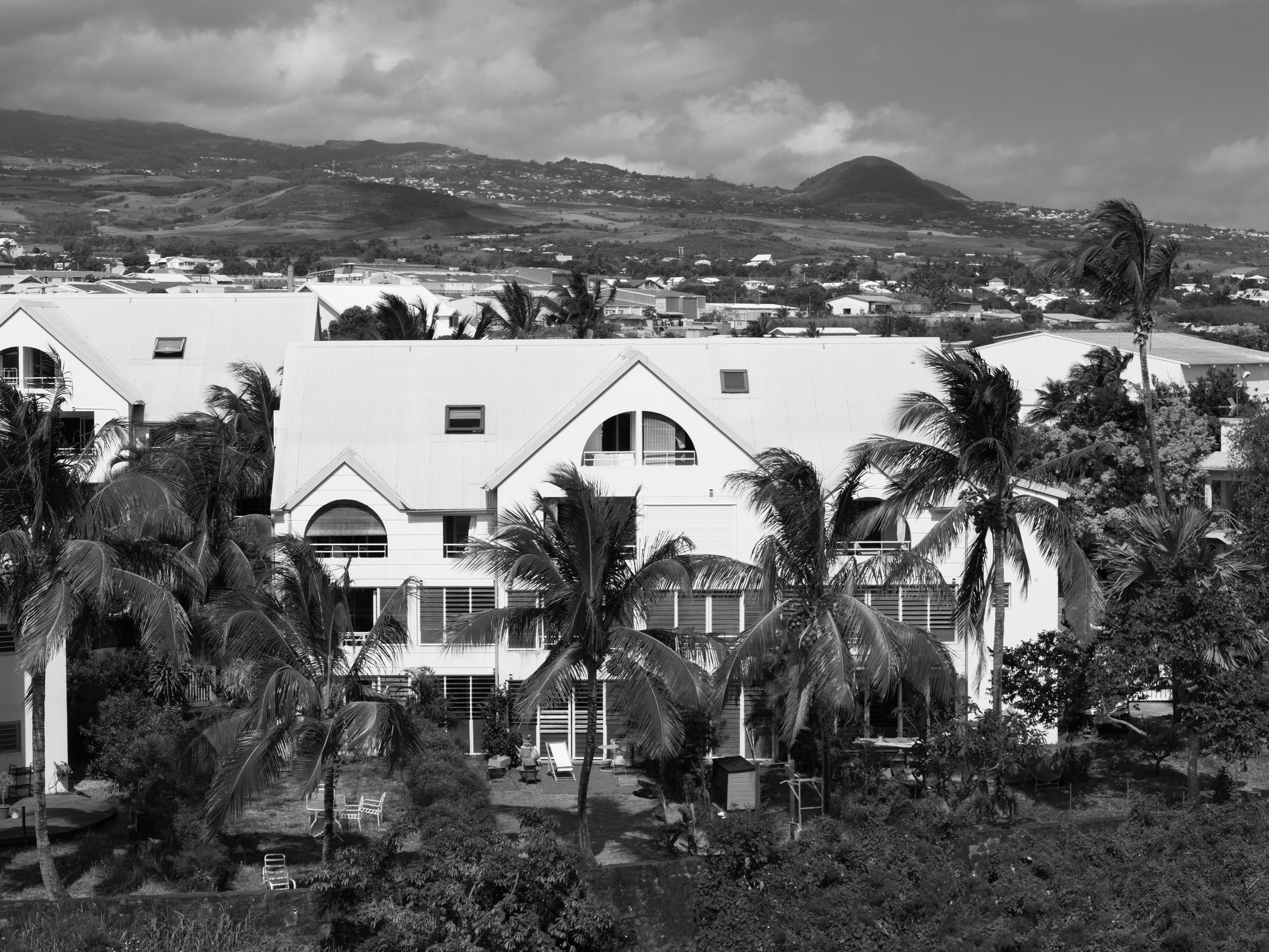 Photographie architecture tropicale réunion 974 Fianu saintpierre tennis
