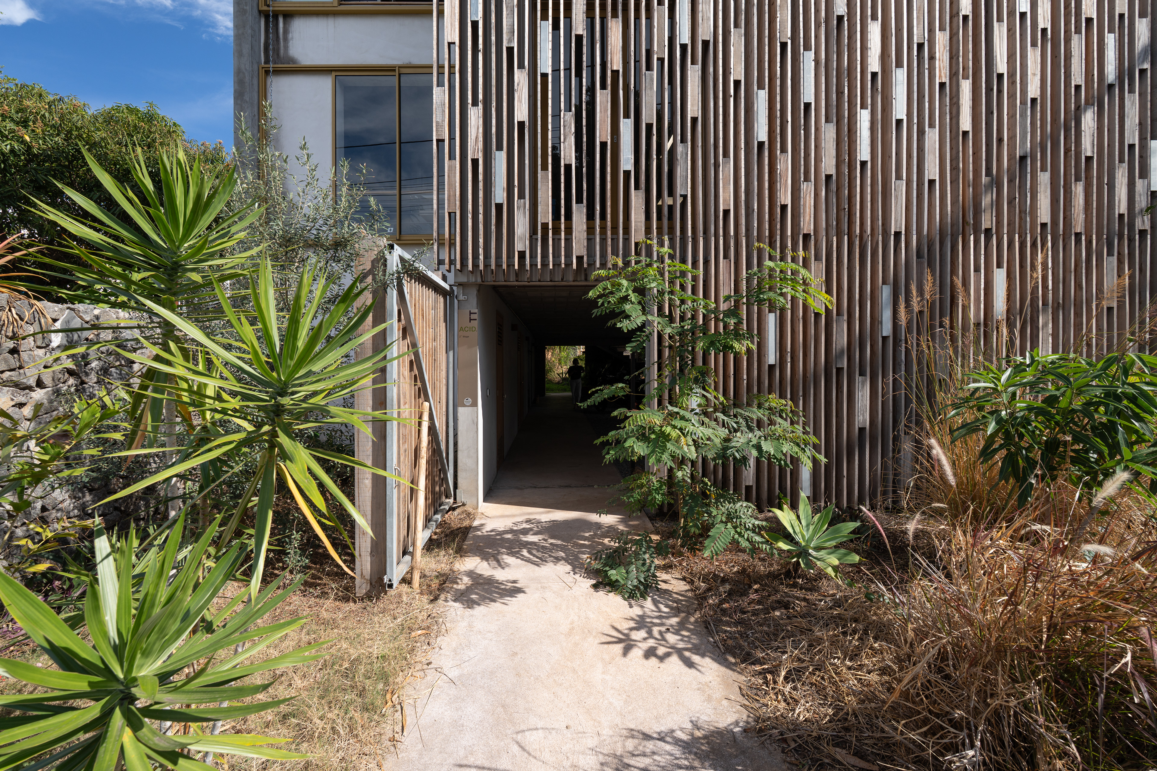 Photographie architecture tropicale réunion 974 TT agence saint-paul frugalité