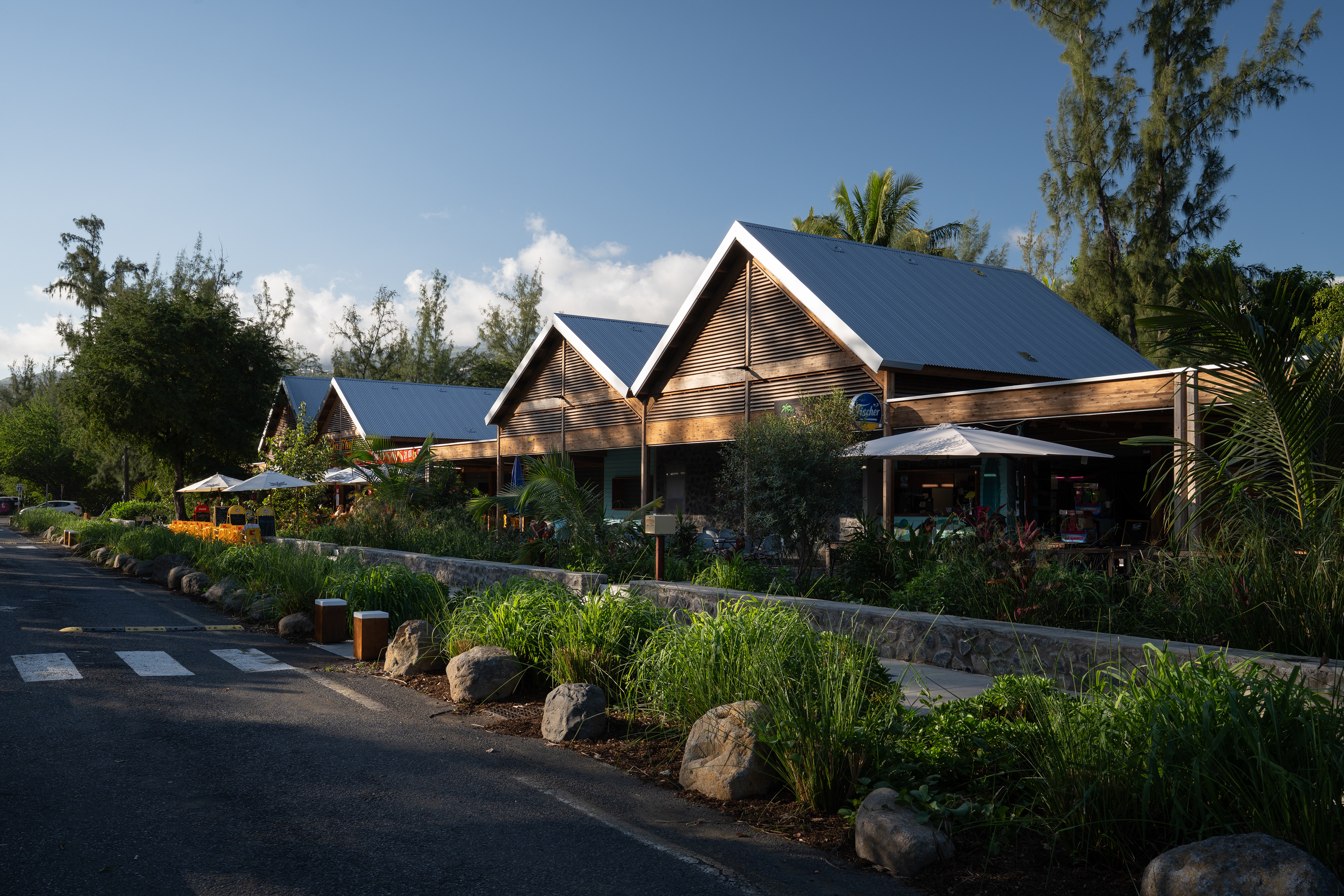 Photographie architecture tropicale réunion 974 étang-salé plage