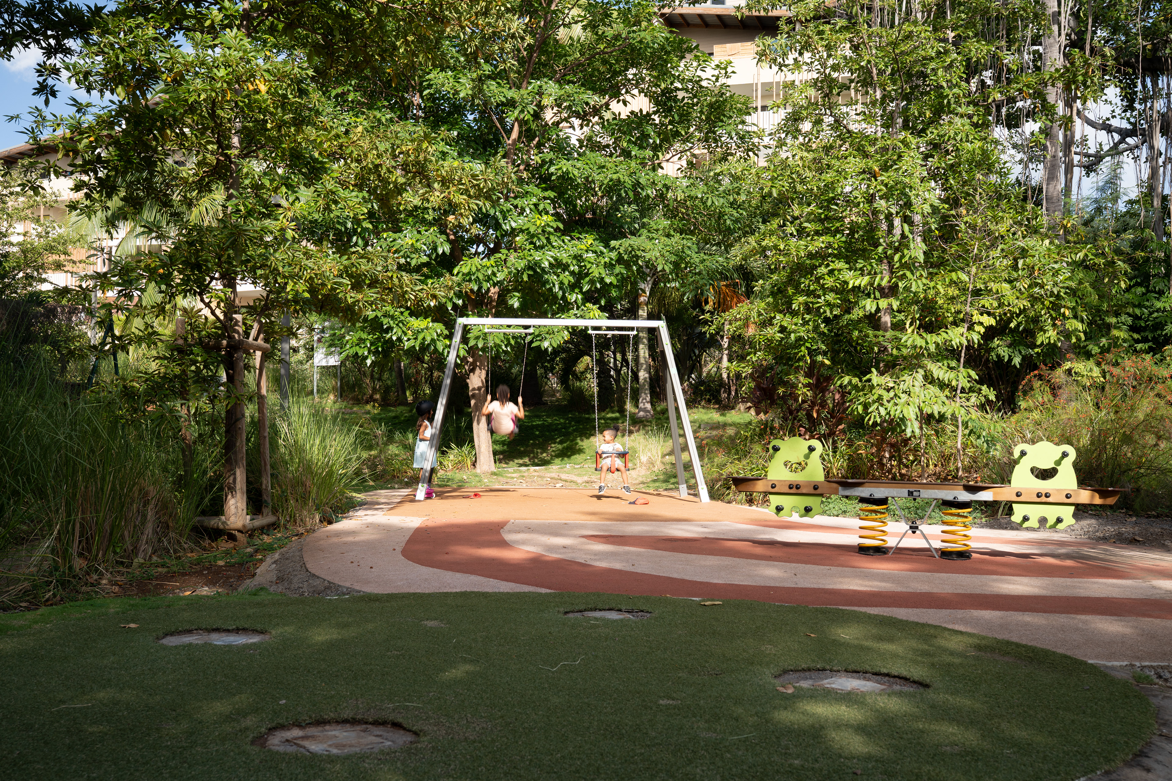 Photographie architecture réunion 974 LEU Réunion Airedejeux Coeurdeville possession