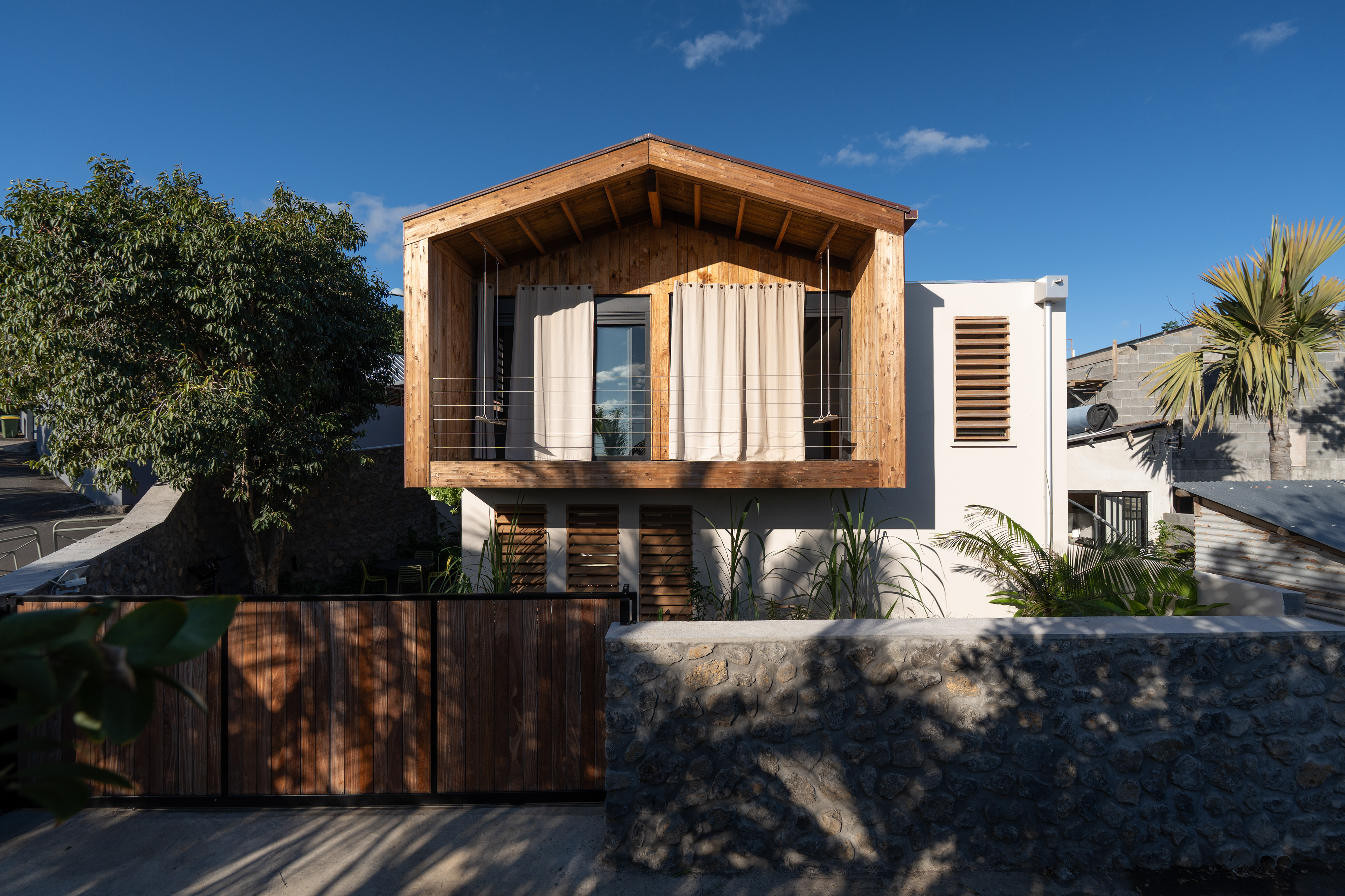 Photographie architecture tropicale réunion 974 agence altitude80 saint-pierre