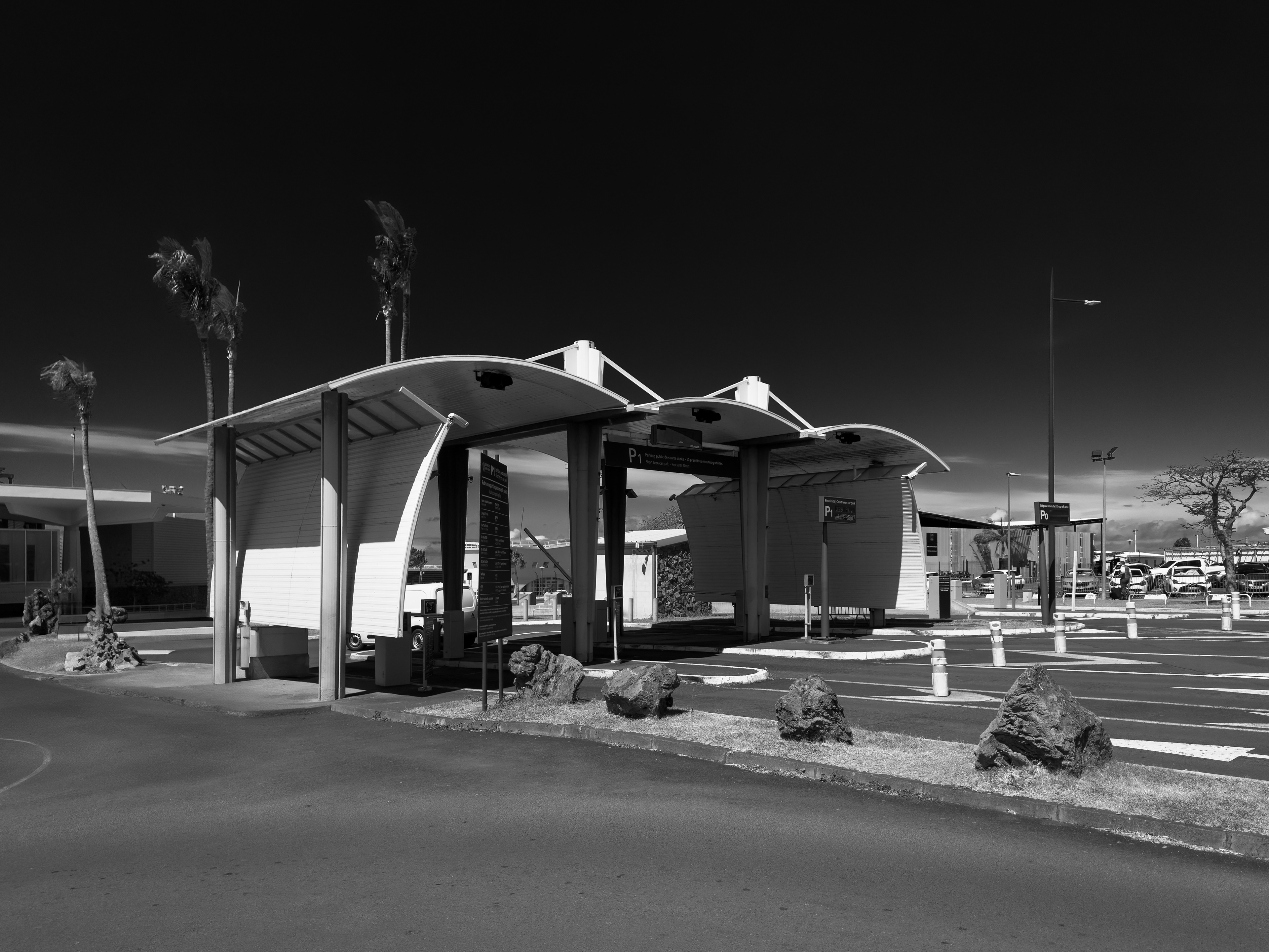 Photographie architecture tropicale réunion 974 Roland Garros aéroport  sainte-marie