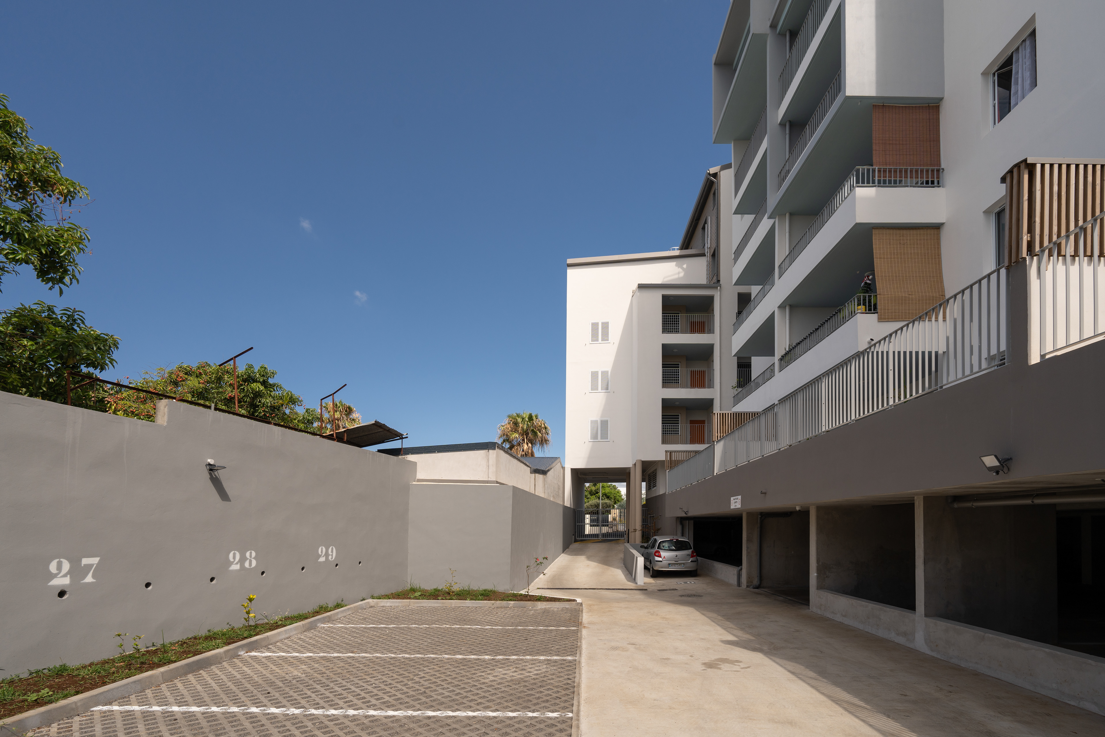 Photographie architecture réunion 974 ehresmann ligne des 400 résidence issop simjee