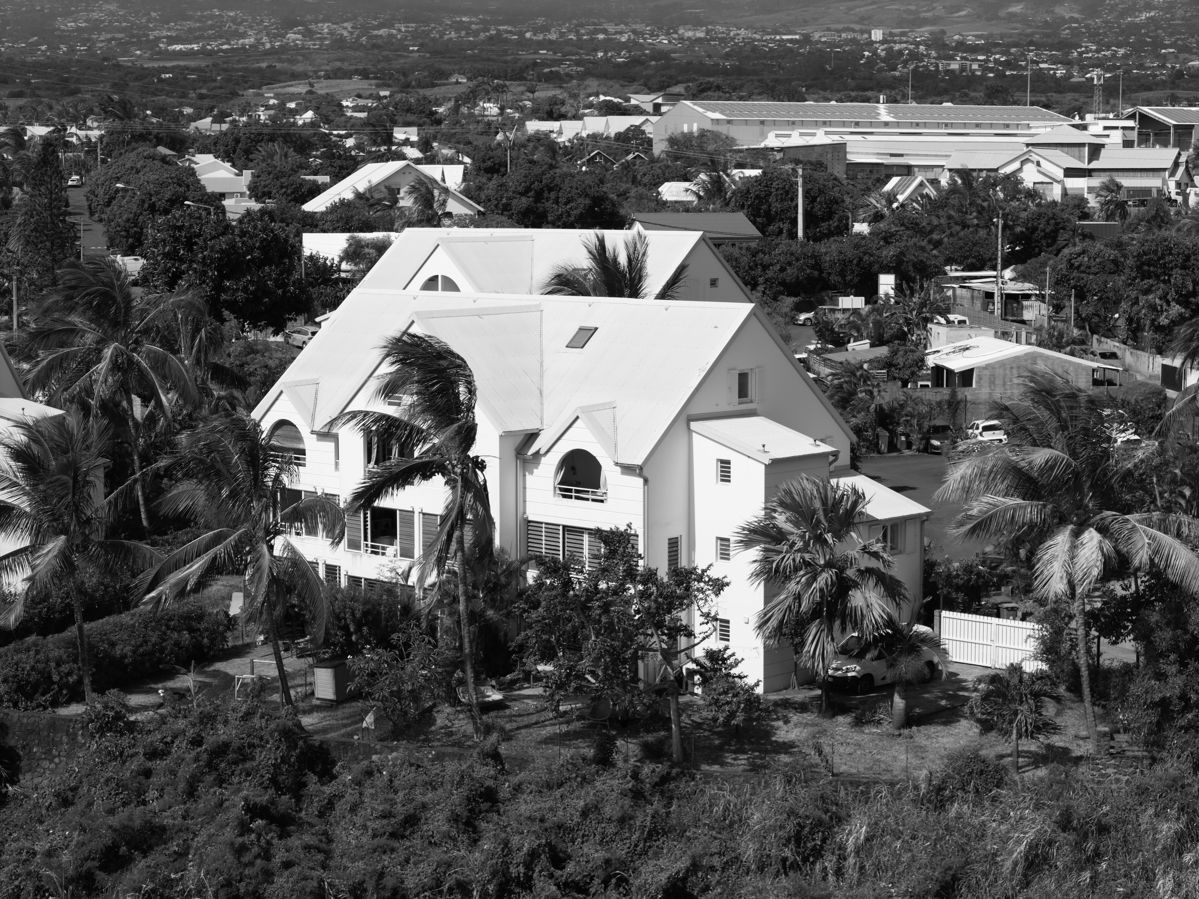 Photographie architecture tropicale réunion 974 Fianu saintpierre tennis