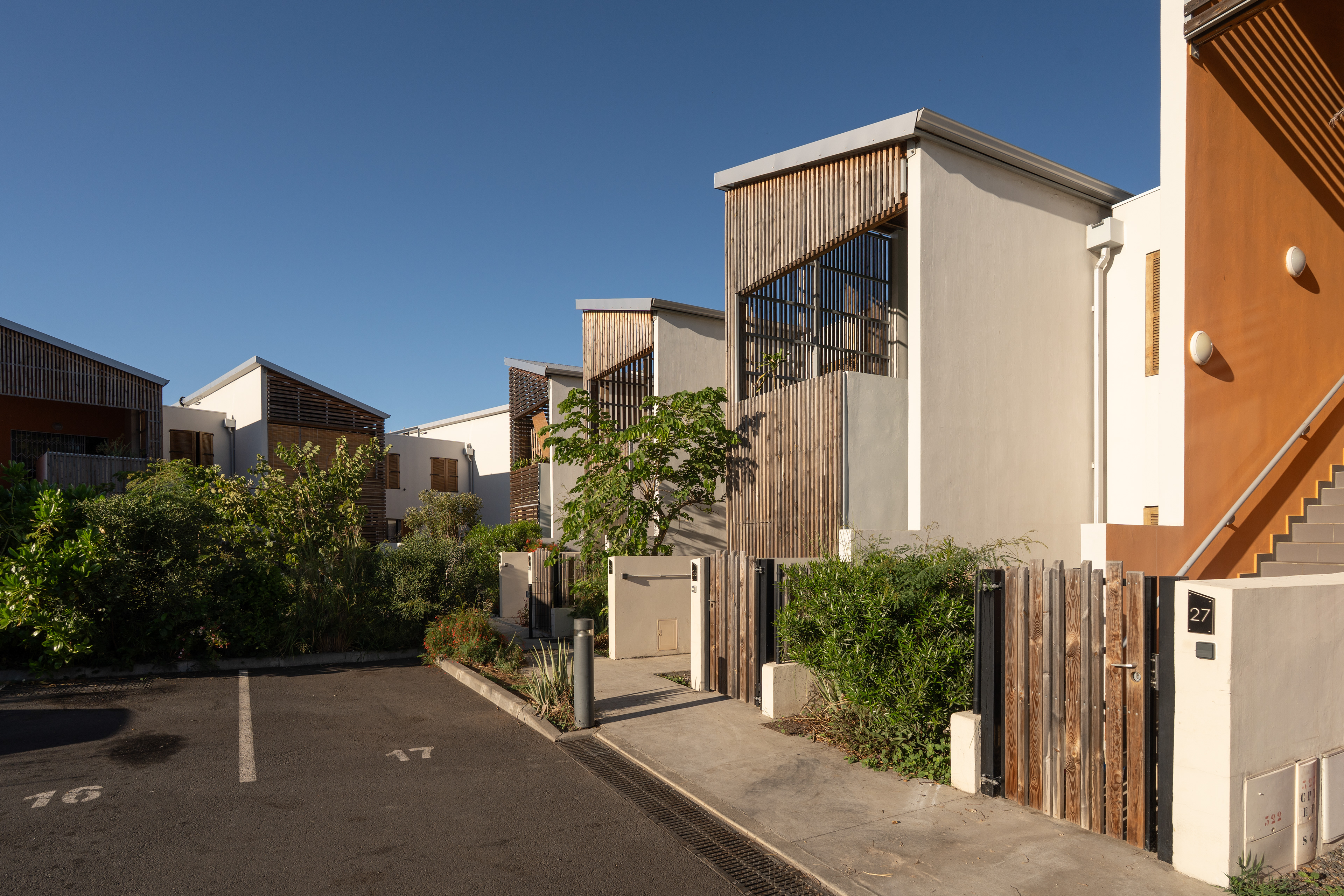 Photographie architecture réunion 974 RESIDENCE OLEA CO-ARCHITECTES SHLMR BOISDOLIVE