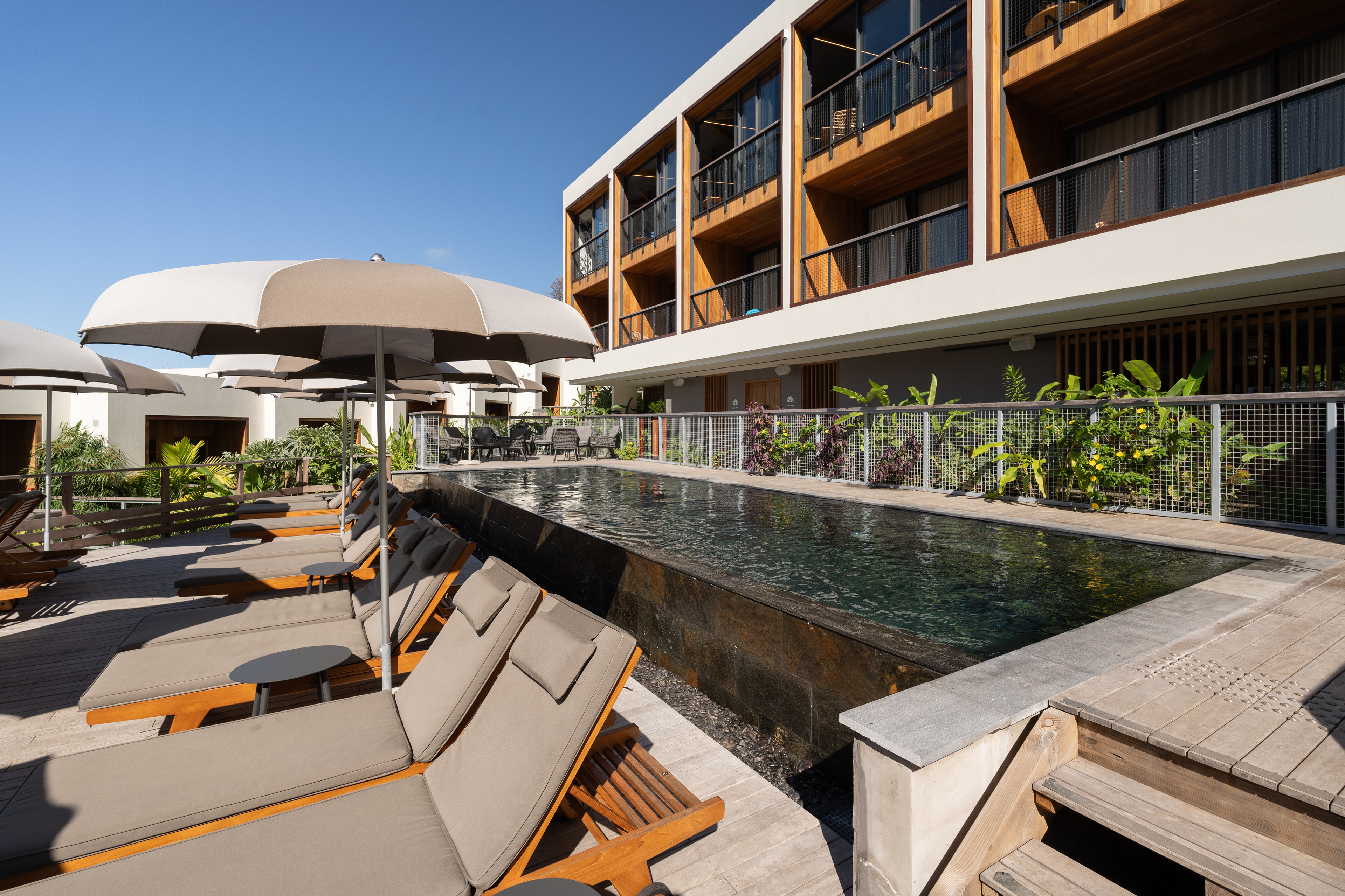 Photographie architecture tropicale réunion 974 Lotek Papangue hotel spa tourisme