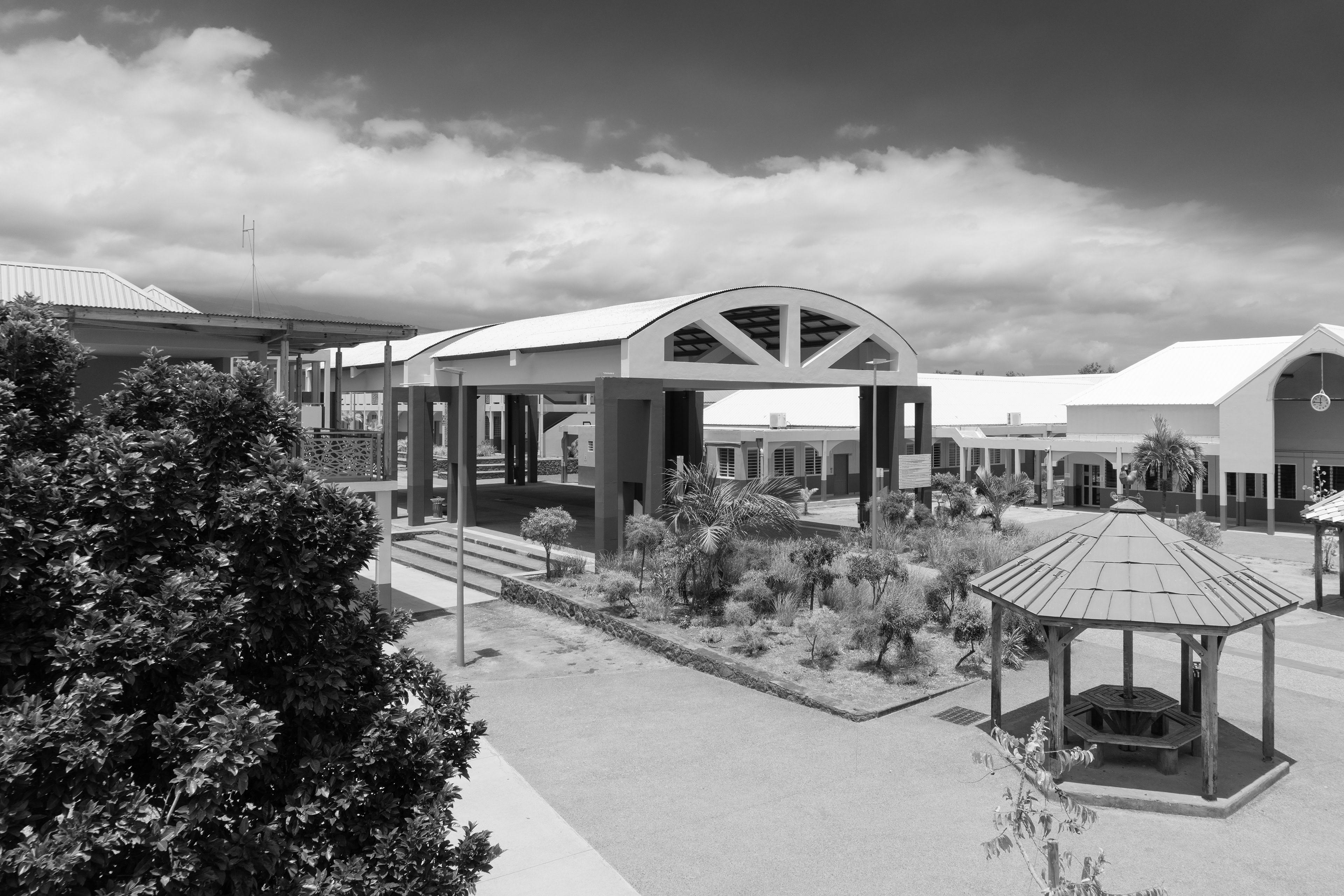 Photographie architecture tropicale réunion 974 Fianu report lycee jean hinglo