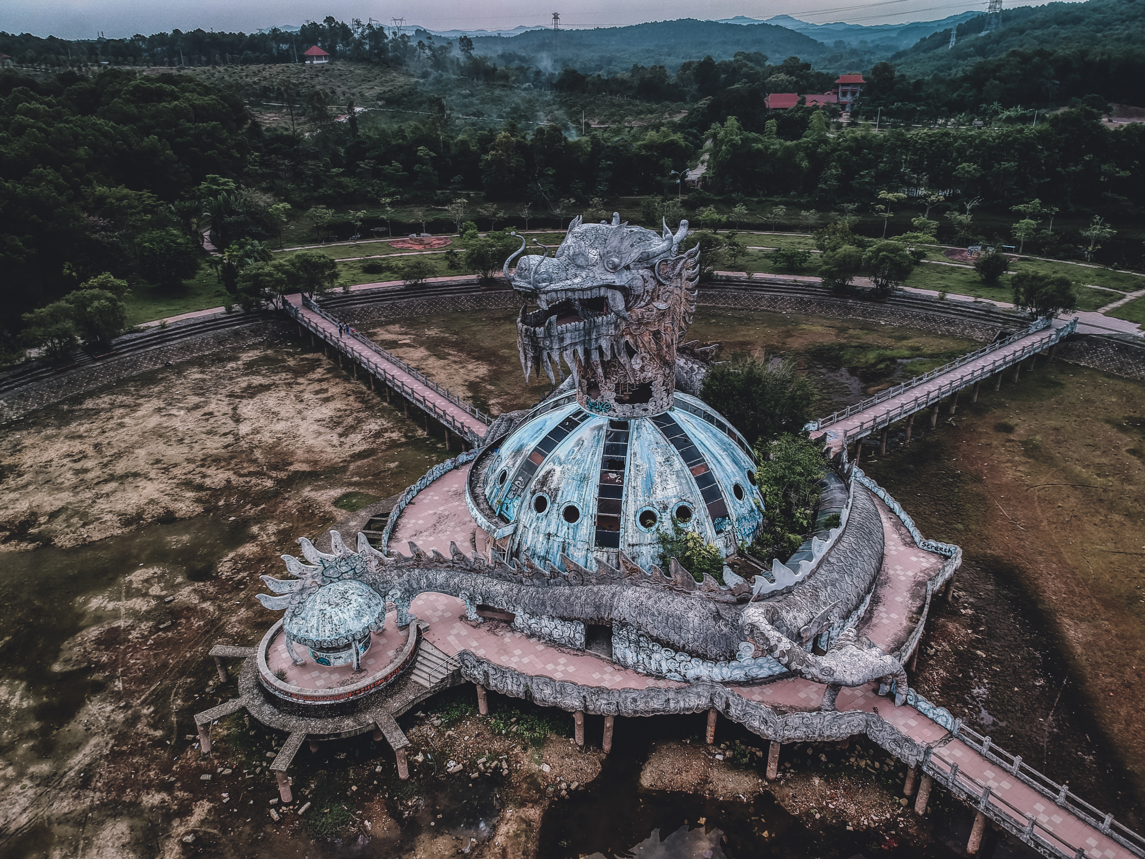 NEAR HUE