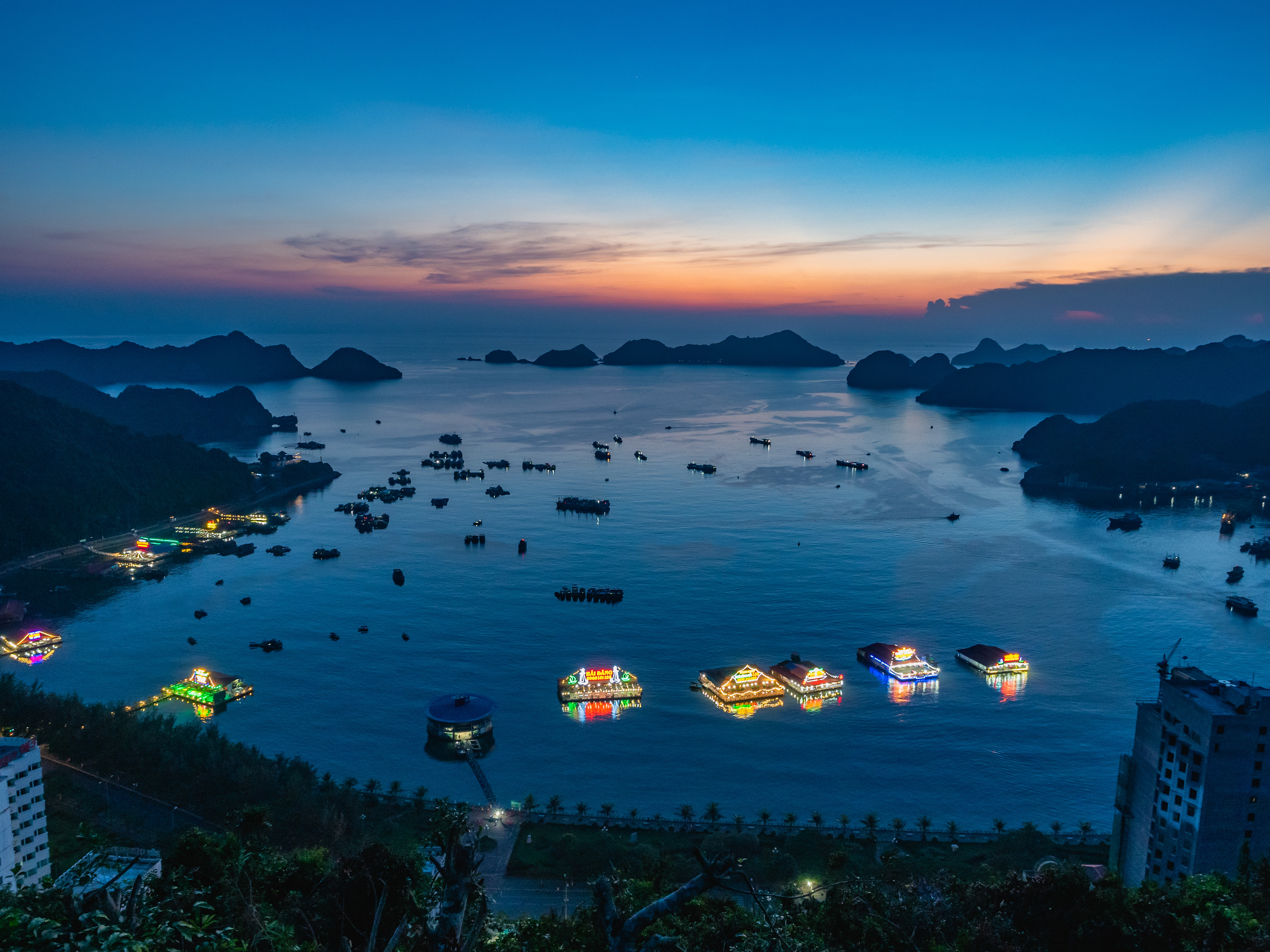 CAT BA ISLAND