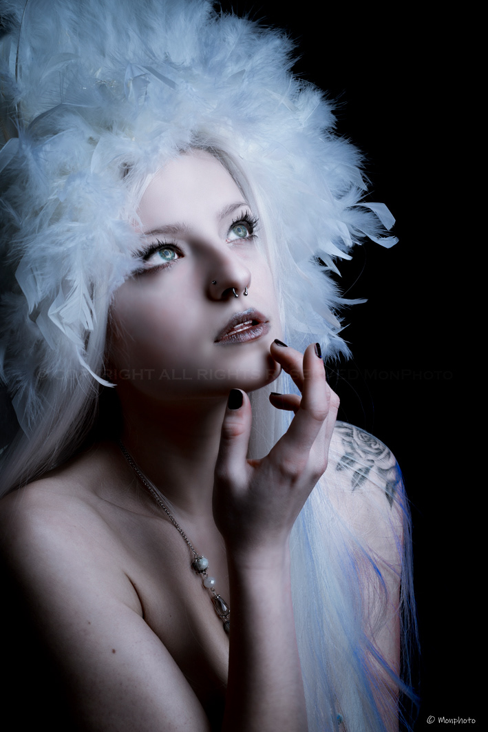 MODEL ELS MAKEUP EVA