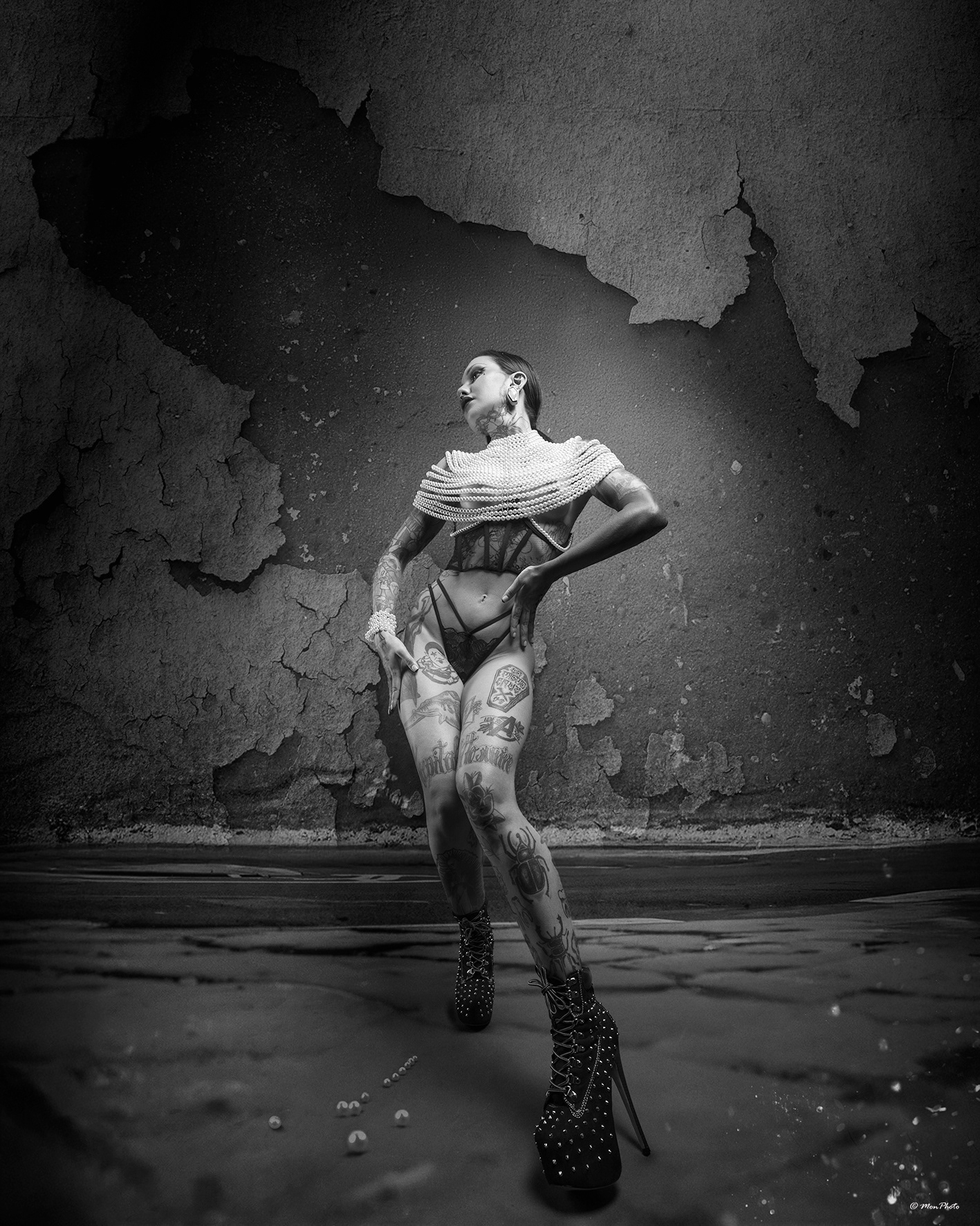 FETISH: PEARLS. MODEL, MACHI