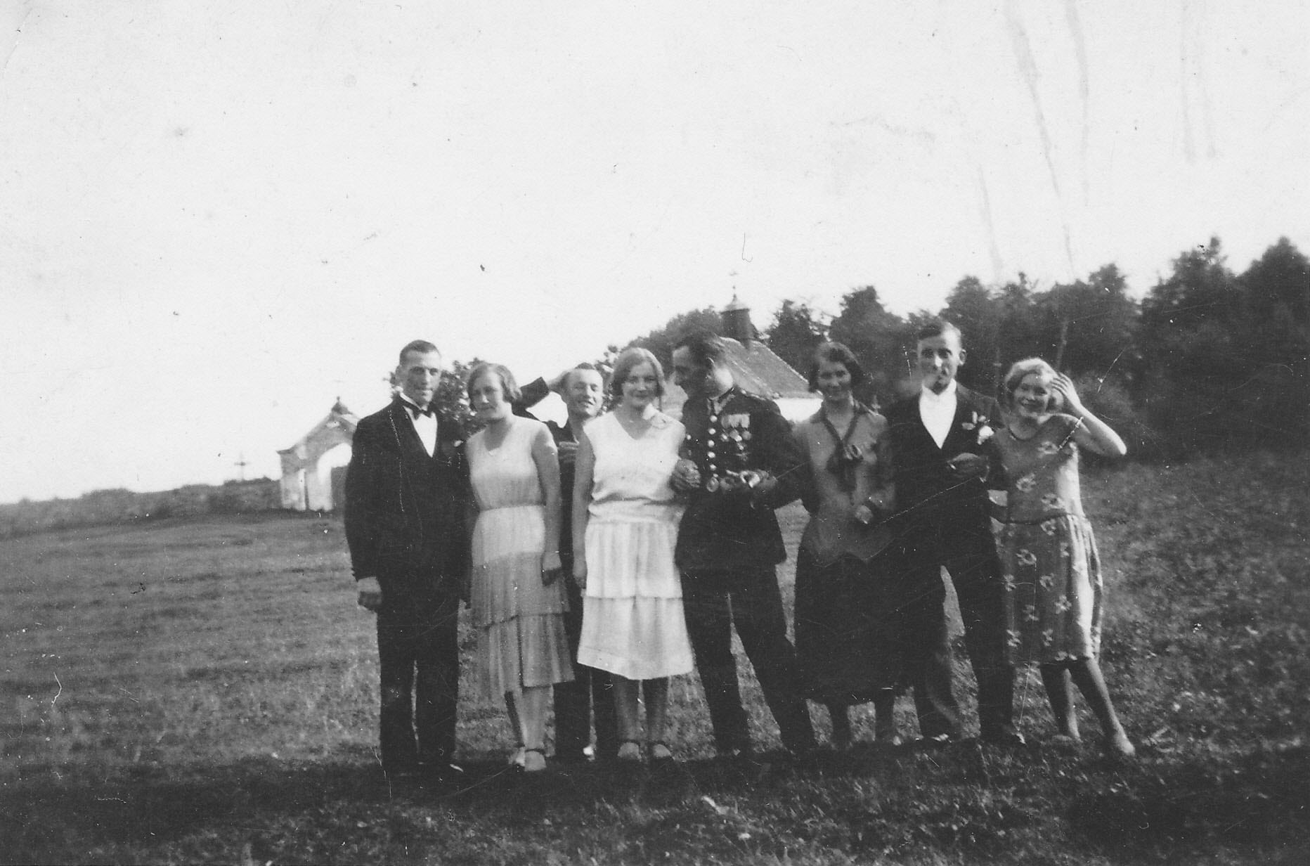 1927 | Okolice kaplicy pw. św. Marii Magdaleny w Zabłudowie | z arch. Grażyny Zakrzewskiej-Dąb
