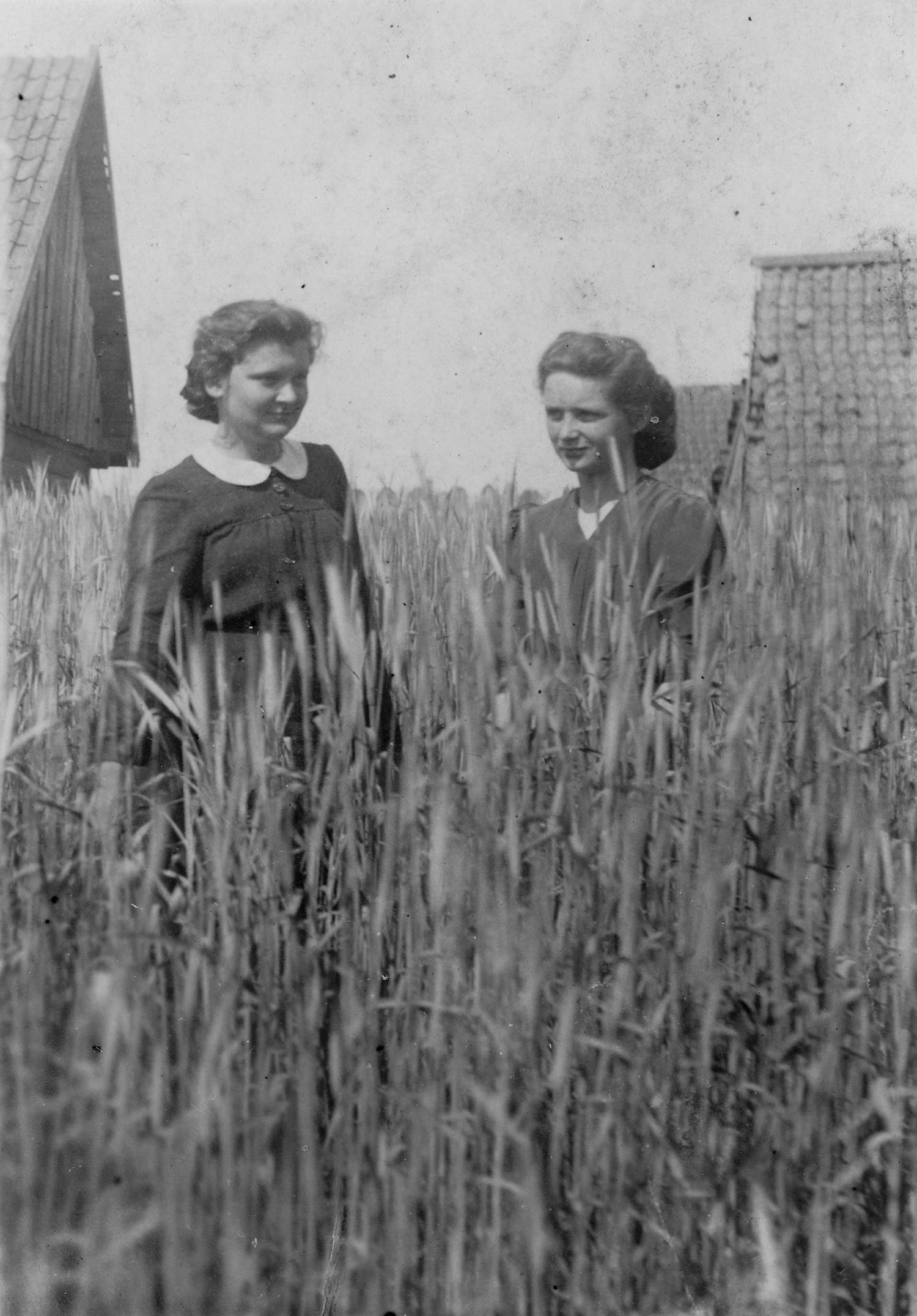 ok. 1947 | Irena Pokrowska i Helena Dawidowicz | z arch. Agaty Łysak