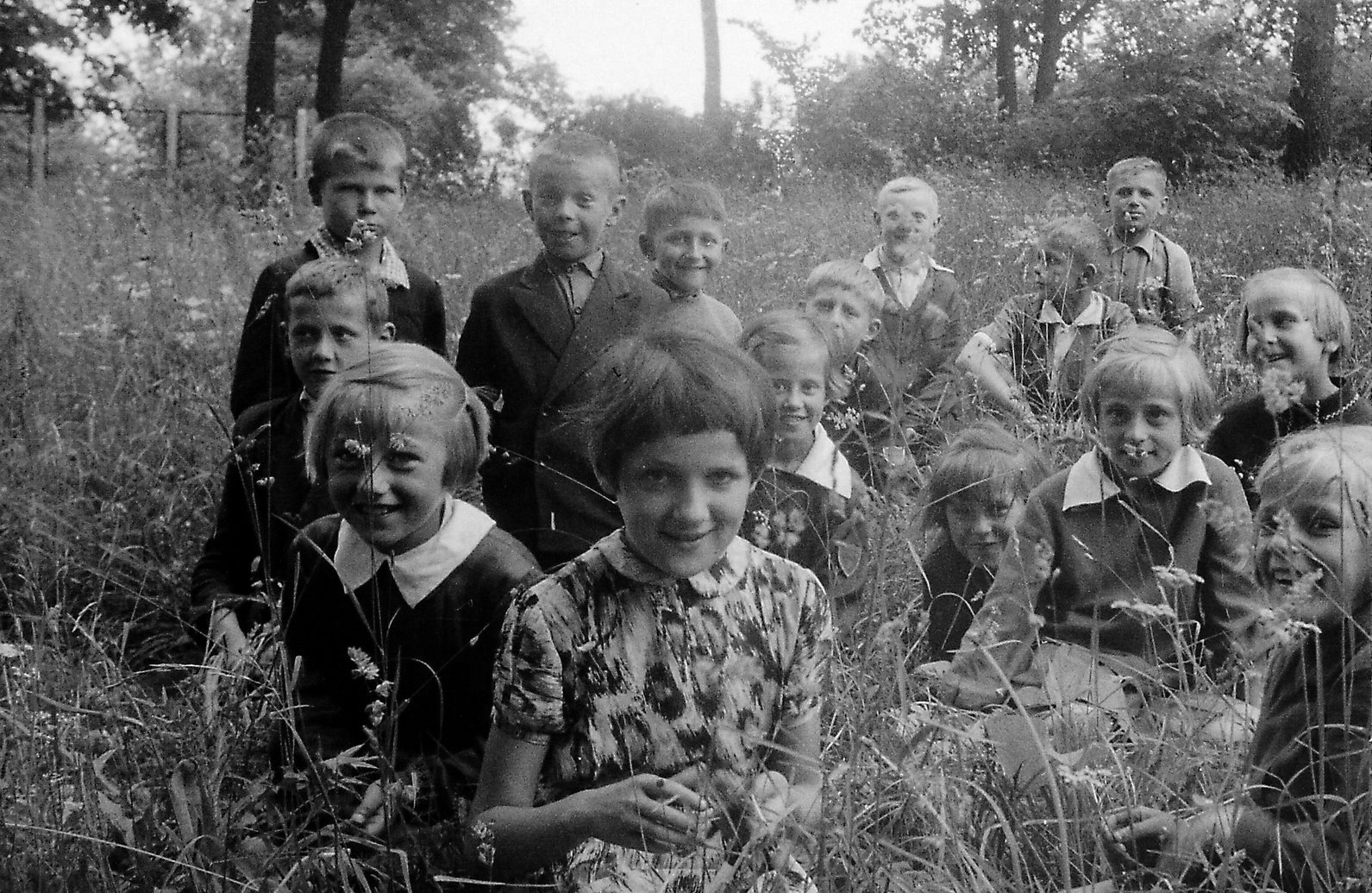 1961-63 | Zajęcia w pobliskim Parku Dworskim w Zabłudowie | z arch. Stanisława Bekisza