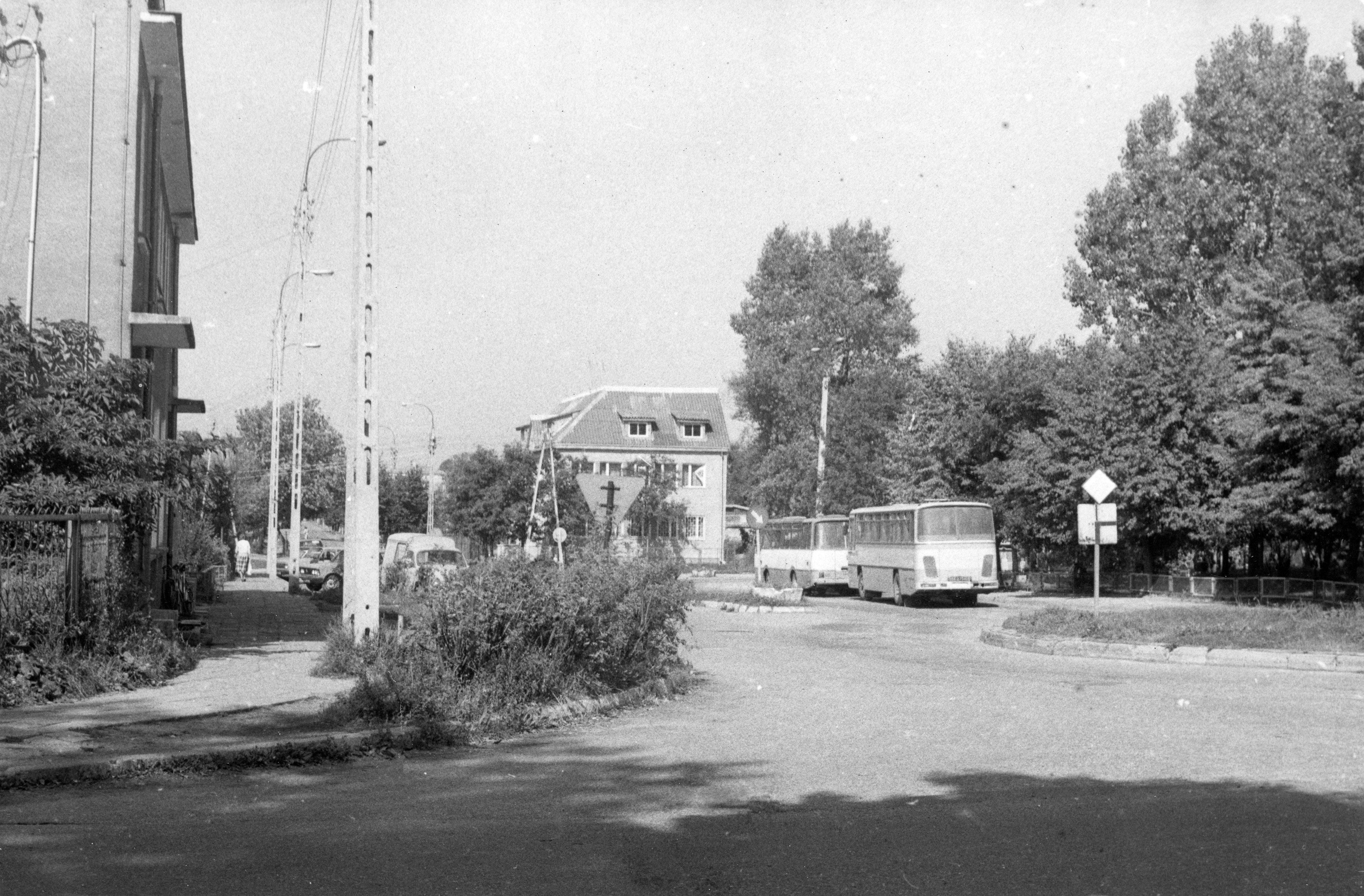 Lata 70. XX wieku | Zabłudów, ul. Rynek | z arch. Grażyny Zakrzewskiej-Dąb