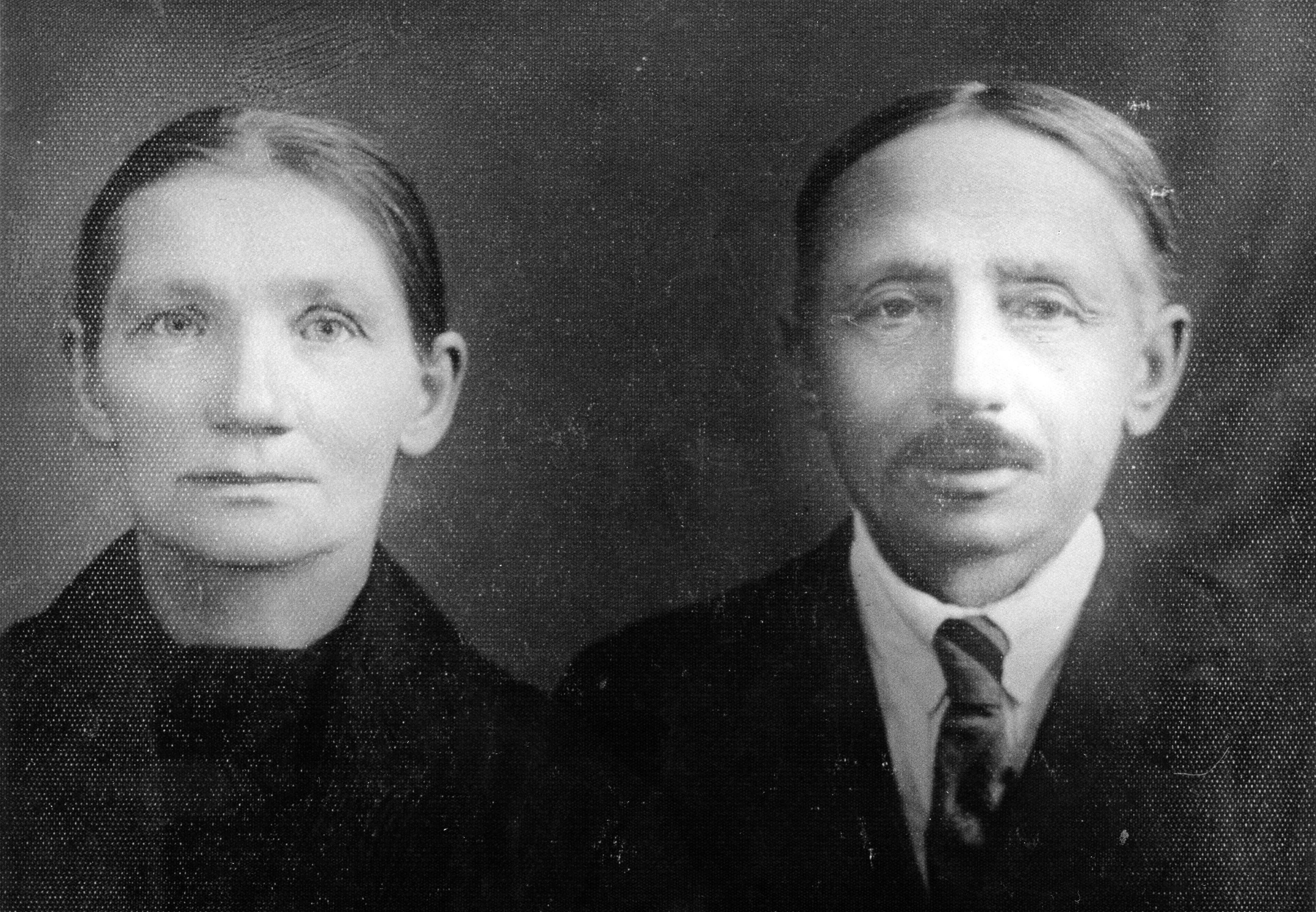 ok. 1923 | Julianna i Walerian Niewiarowscy | z arch. Janiny Suchowierskiej