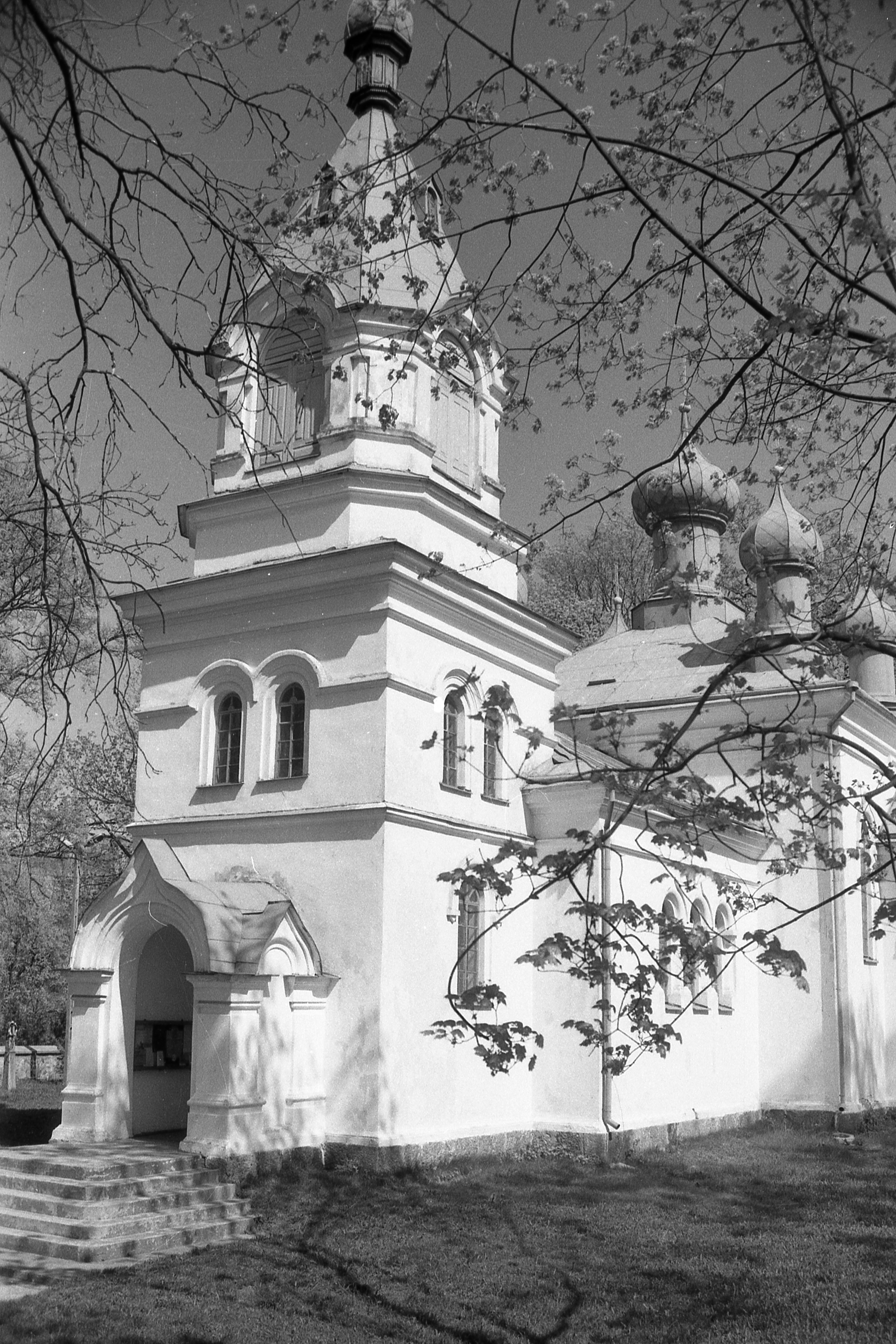 Lata 90. XX wieku | Cerkiew Świętych Kosmy i Damiana w Rybołach | z arch. MOAK