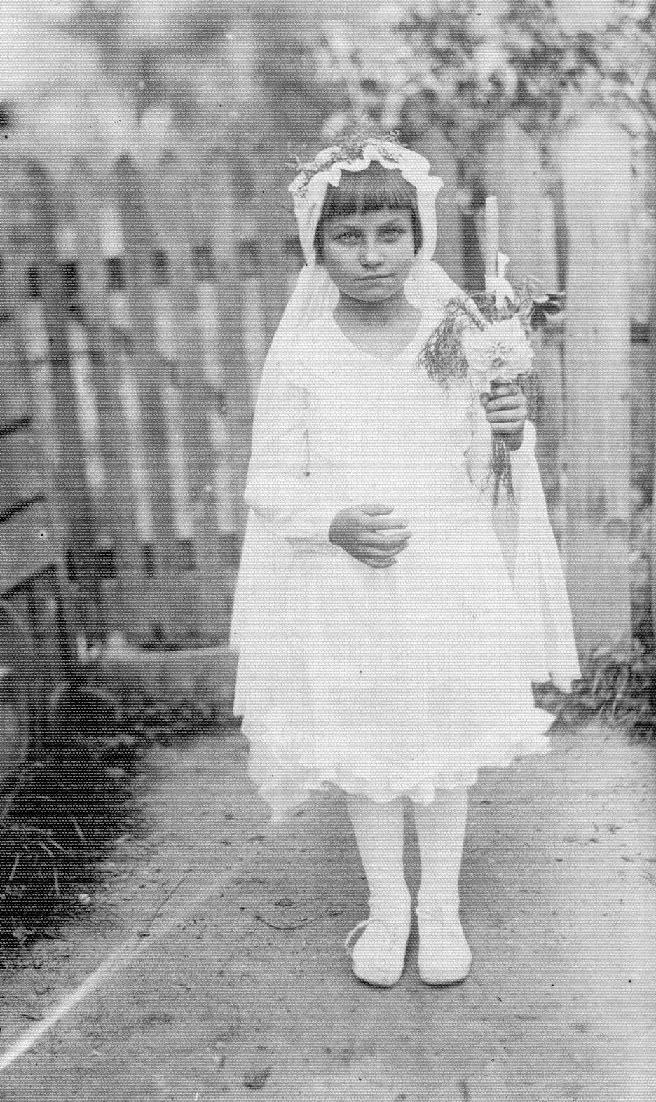 1932 | Wanda Wojciechowska - Pierwsza Komunia Święta | z arch. ks. dr Adama Szota
