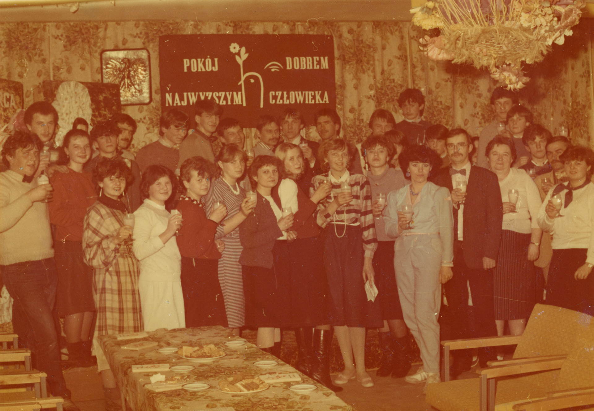 1986.03.08 | Dzień Kobiet w Zabłudowie - mleczny toast Pań i Panów | z arch. MOAK