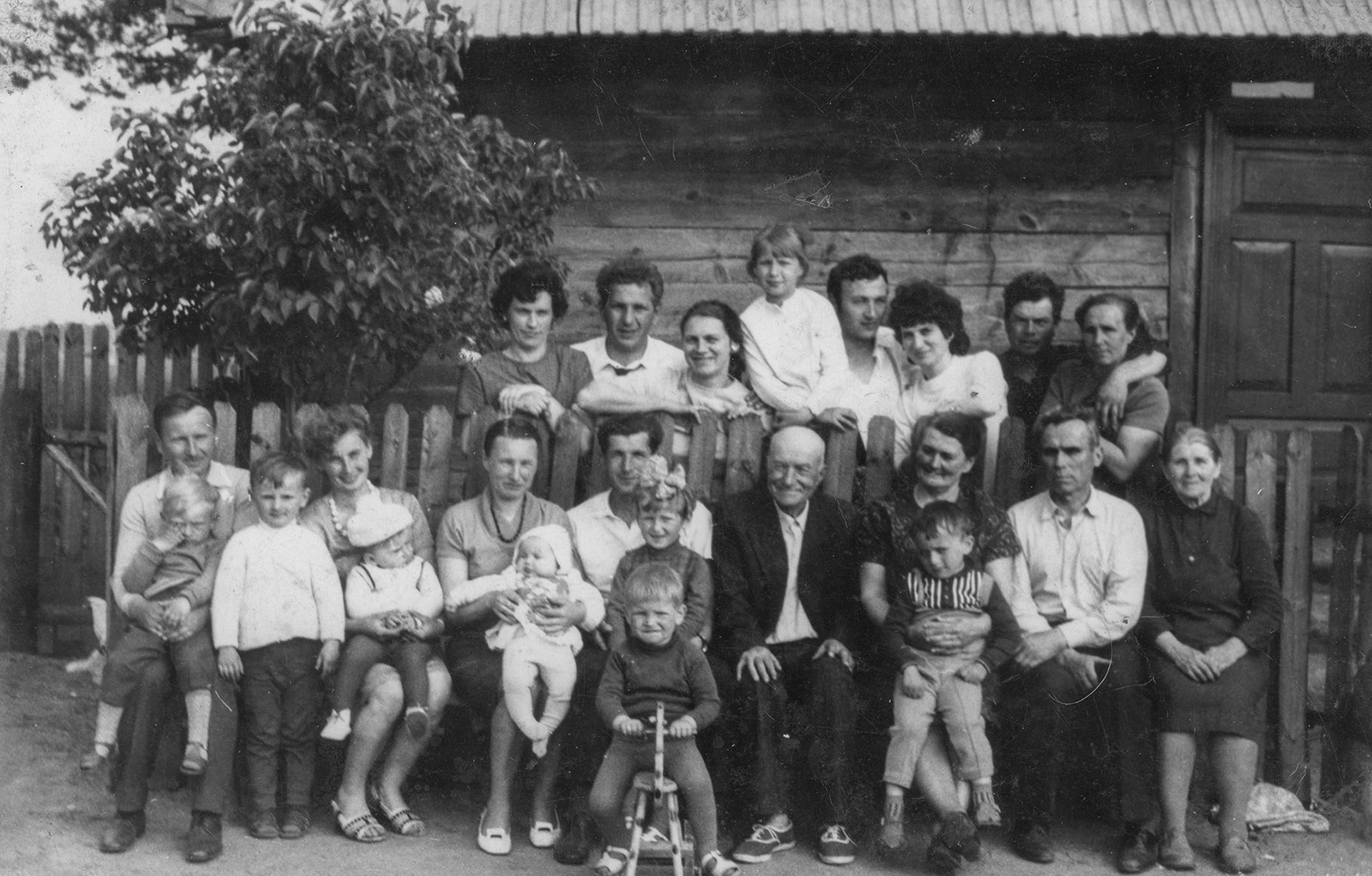 Lata 60. XX wieku | Rodzina Sacharewiczów i Harasimczuków - Folwarki Wielkie | z arch. Cecylii Sacharewicz