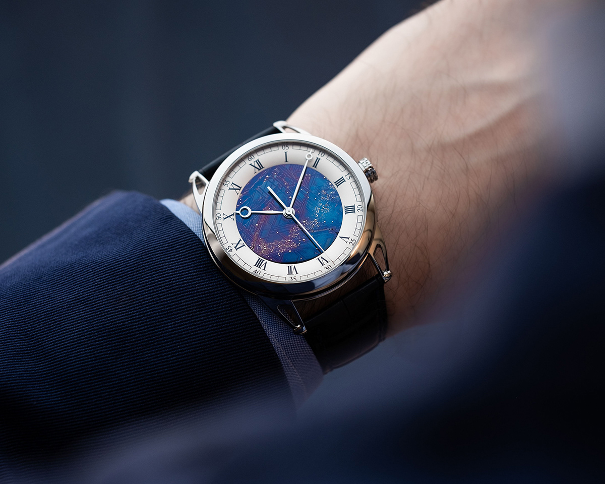 © De Bethune