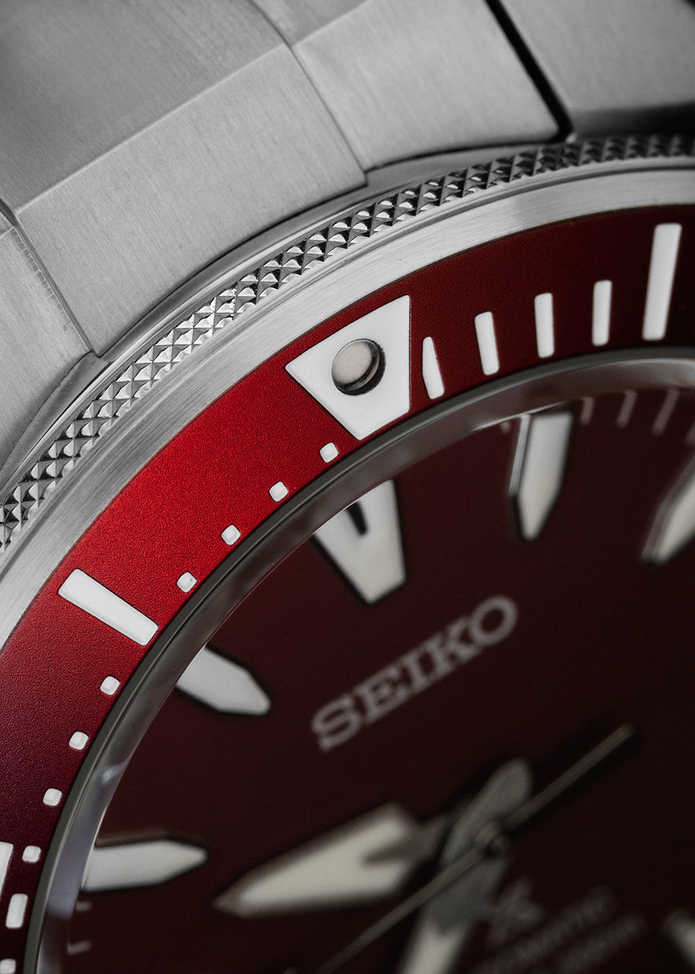 Details captured using a metallic reflector