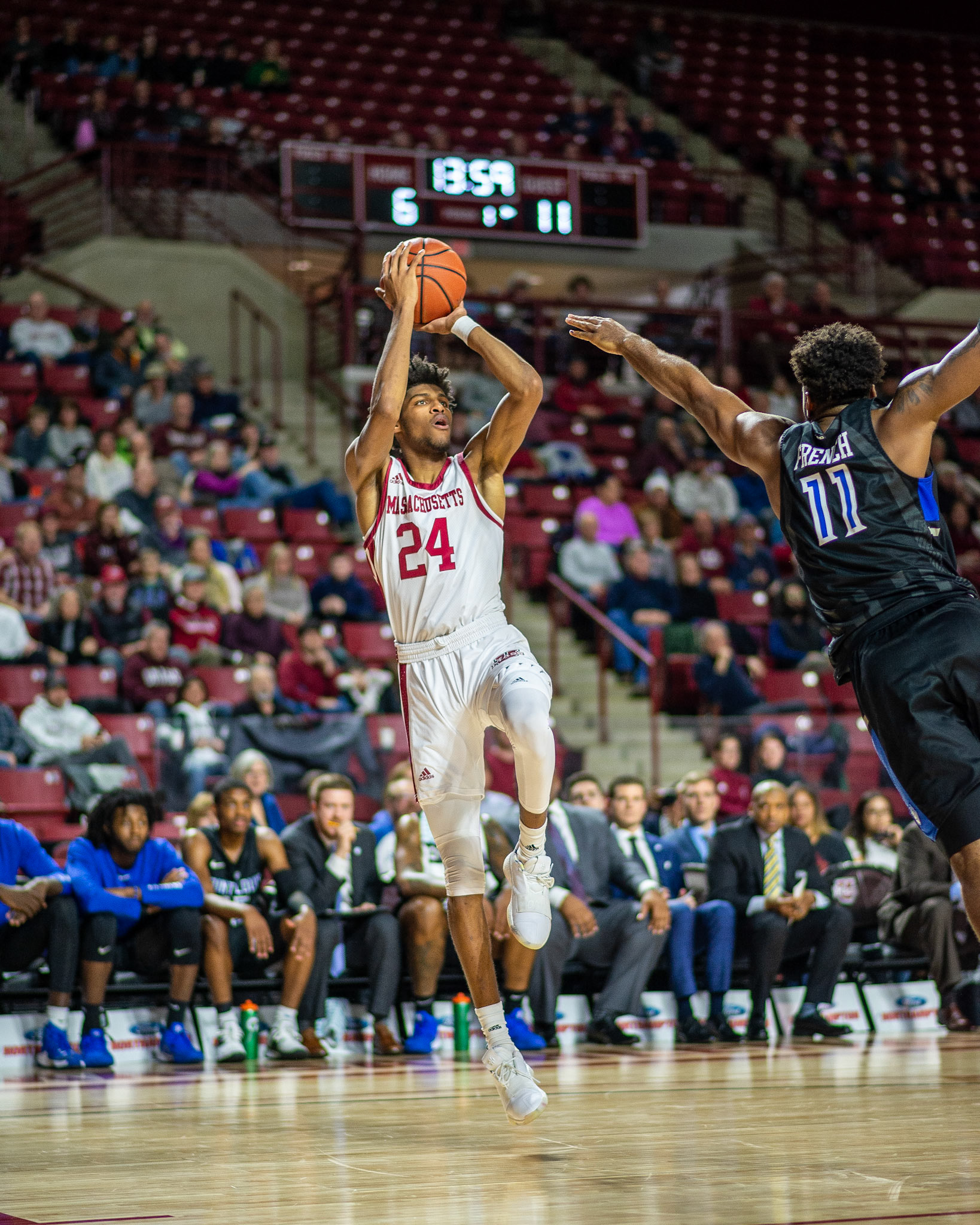 The University of Massachusetts men's basketball team extended their conference wins to five after defeating St. Louis 67-63 at the Mullins Center on Feb. 18.