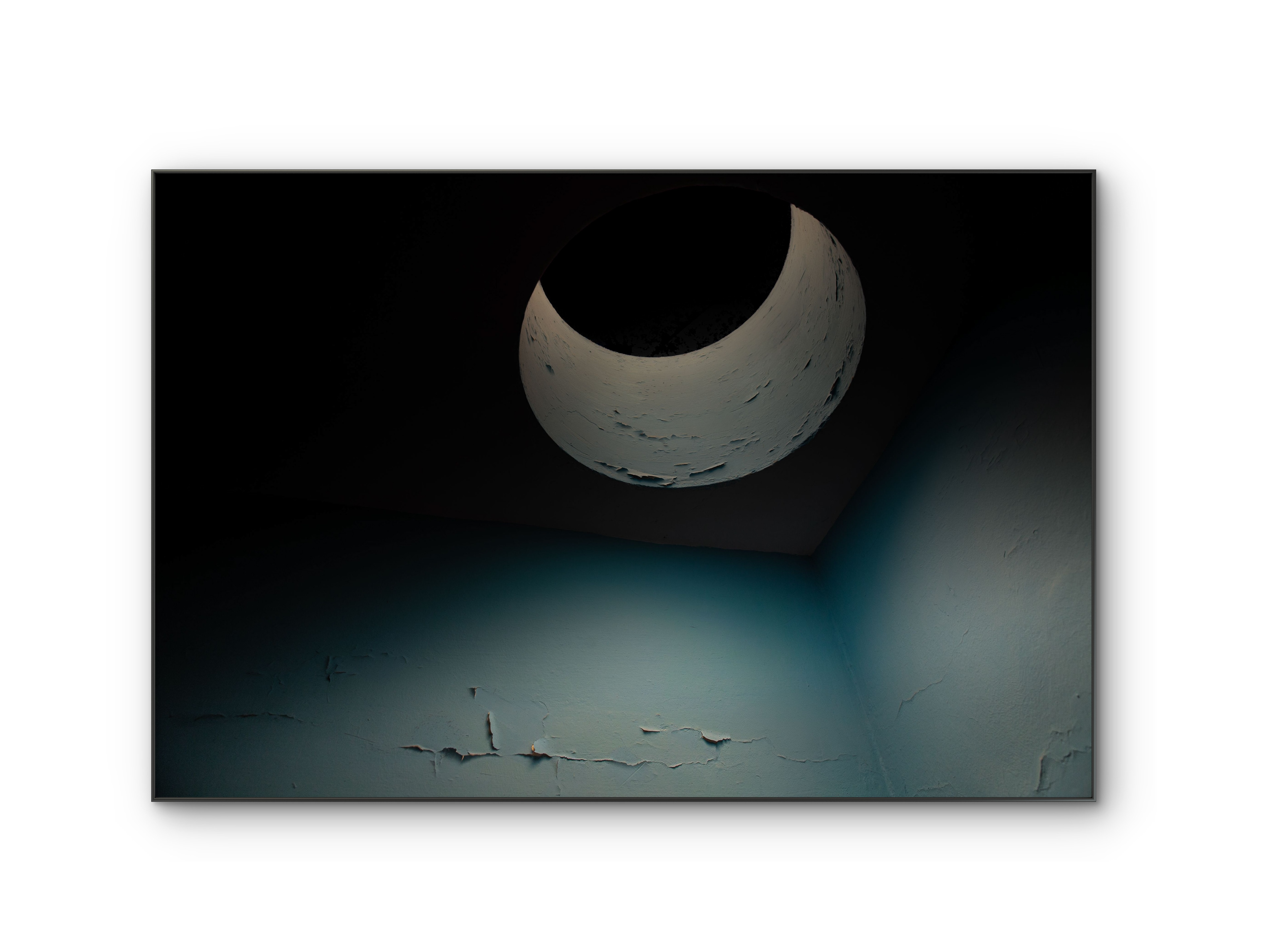 050 | Crescent Mood 5K Resolution HQ | Open Edition