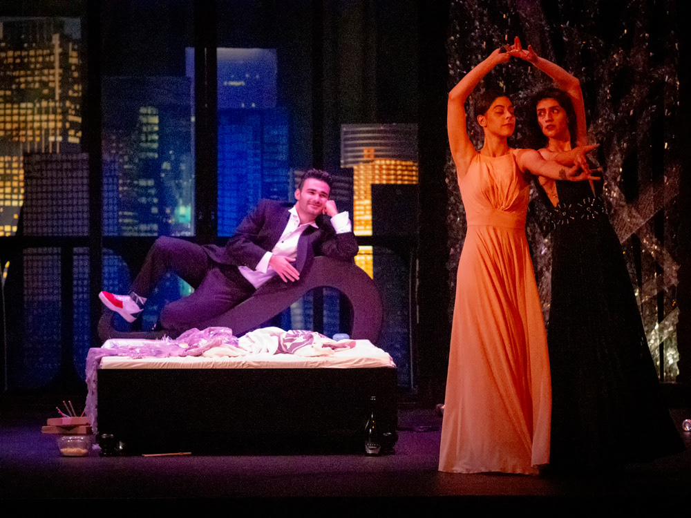 Biteatral - Sabıkalı Kalpler